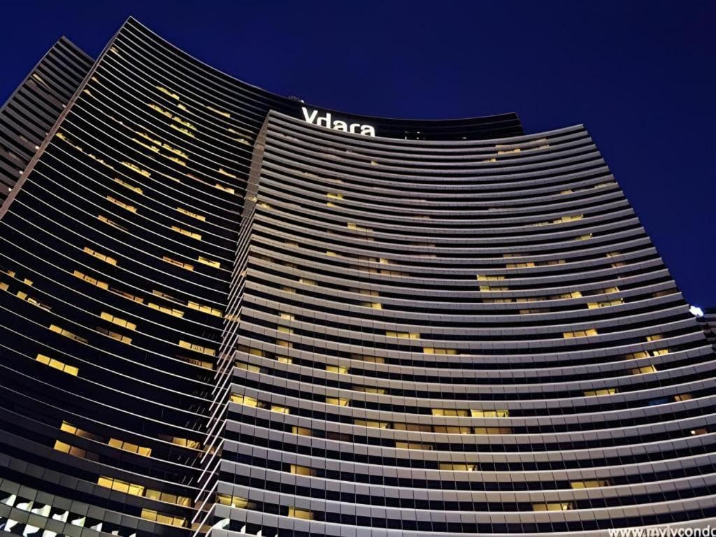 Luxury Suites International by Vdara featured exterior or lobby in Las Vegas, NV — similar hotel
