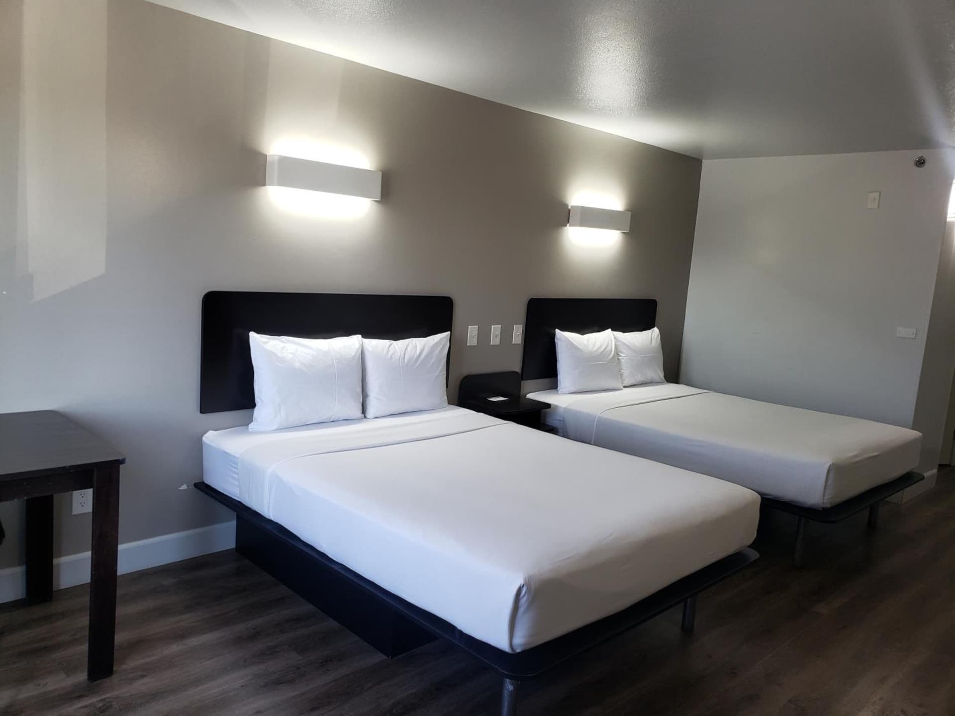Motel 6-Hesperia, CA - West Main Street I-15 property views in Hesperia, CA — gallery photo 3