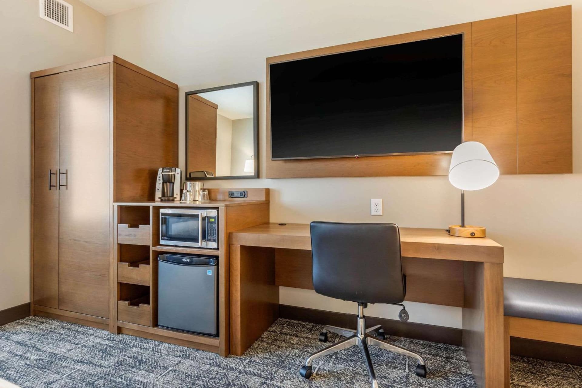 Holiday Inn Express Bettendorf - Davenport NE by IHG gallery photo in Bettendorf, IA — image 25