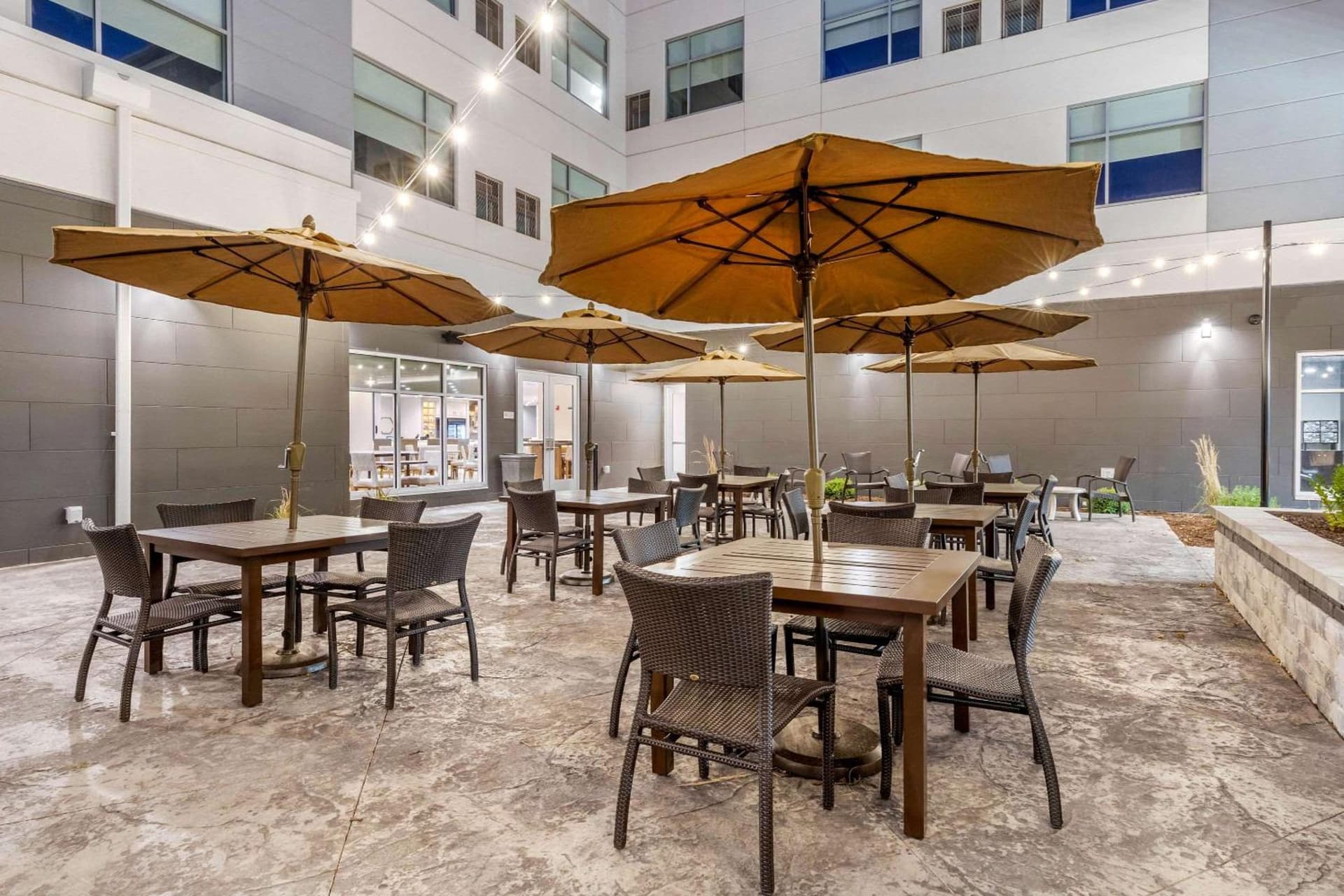 Holiday Inn Express Bettendorf - Davenport NE by IHG gallery photo in Bettendorf, IA — image 5