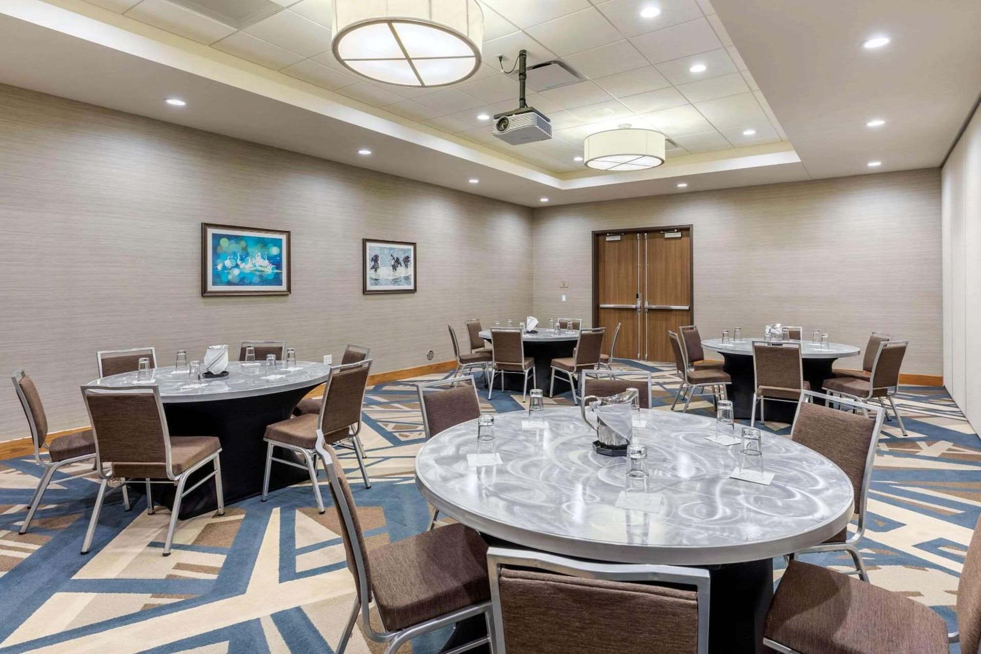 Holiday Inn Express Bettendorf - Davenport NE by IHG gallery photo in Bettendorf, IA — image 35