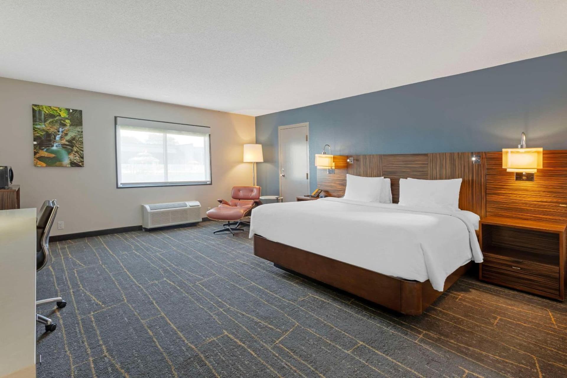 The Lux Hotel & Conference Center, an Ascend Collection Hotel gallery photo in Waterloo — image 23