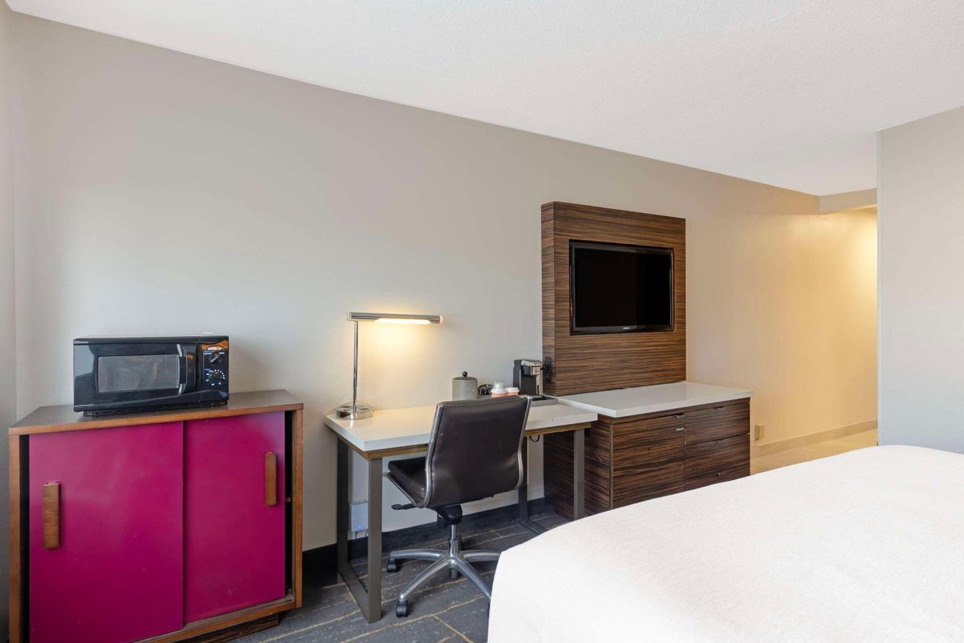The Lux Hotel & Conference Center, an Ascend Collection Hotel gallery photo in Waterloo — image 16