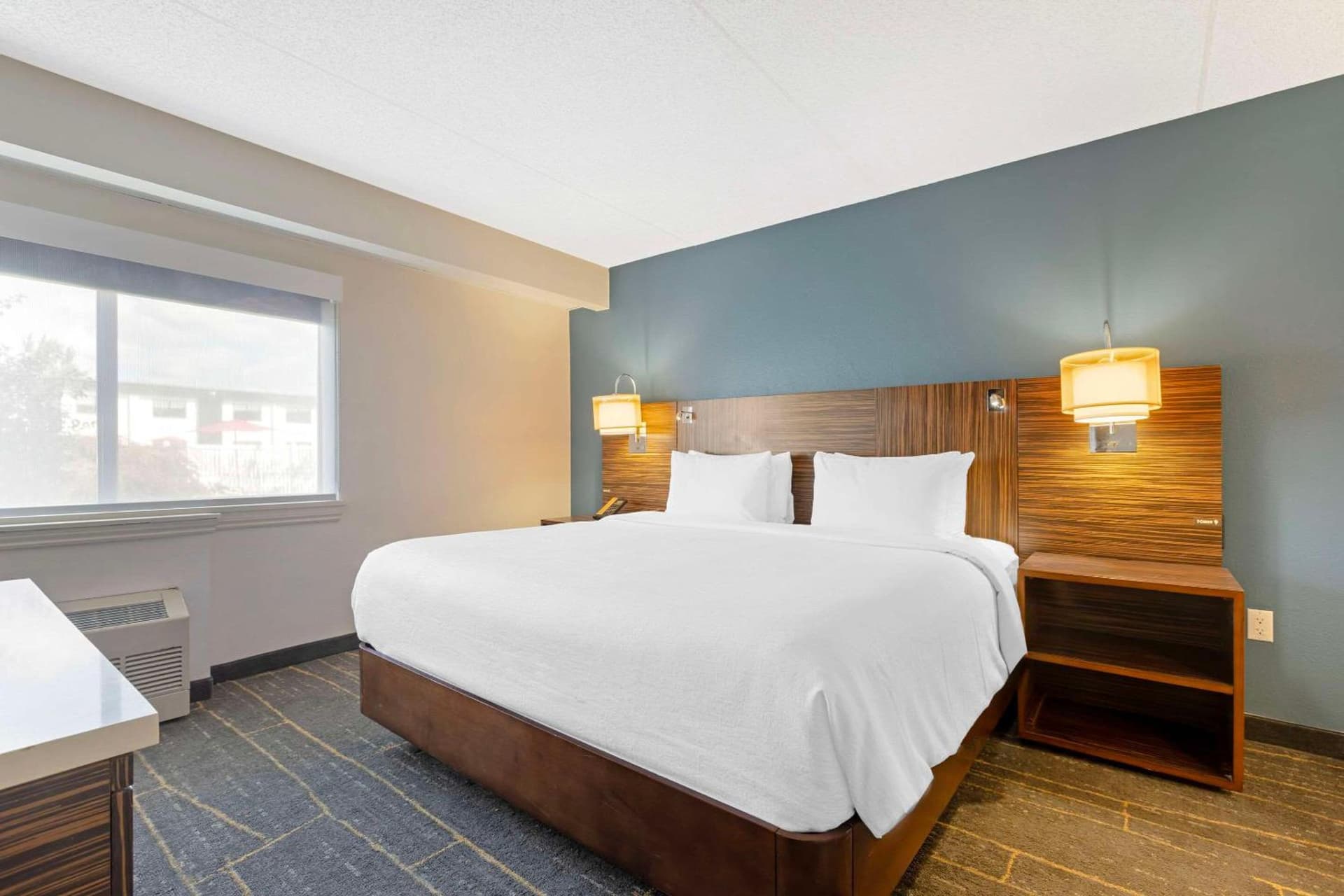 The Lux Hotel & Conference Center, an Ascend Collection Hotel gallery photo in Waterloo — image 21