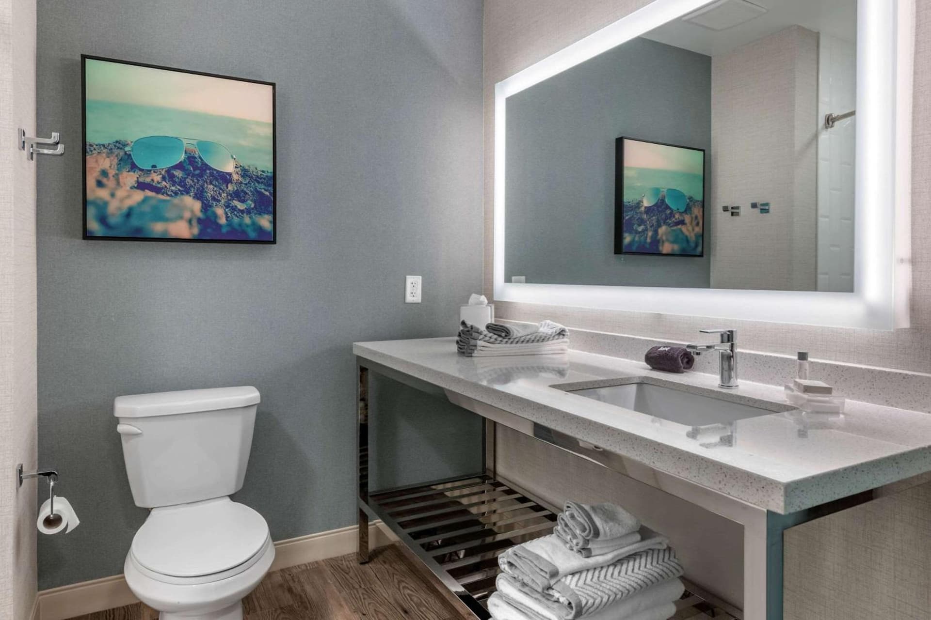 Cambria Hotel St Petersburg-Madeira Beach Marina gallery photo in St Pete Beach, FL — image 12