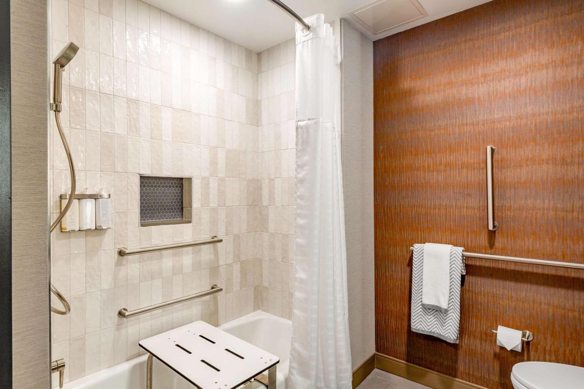 Cambria Hotel New Haven University Area gallery photo in New Haven, CT — image 63