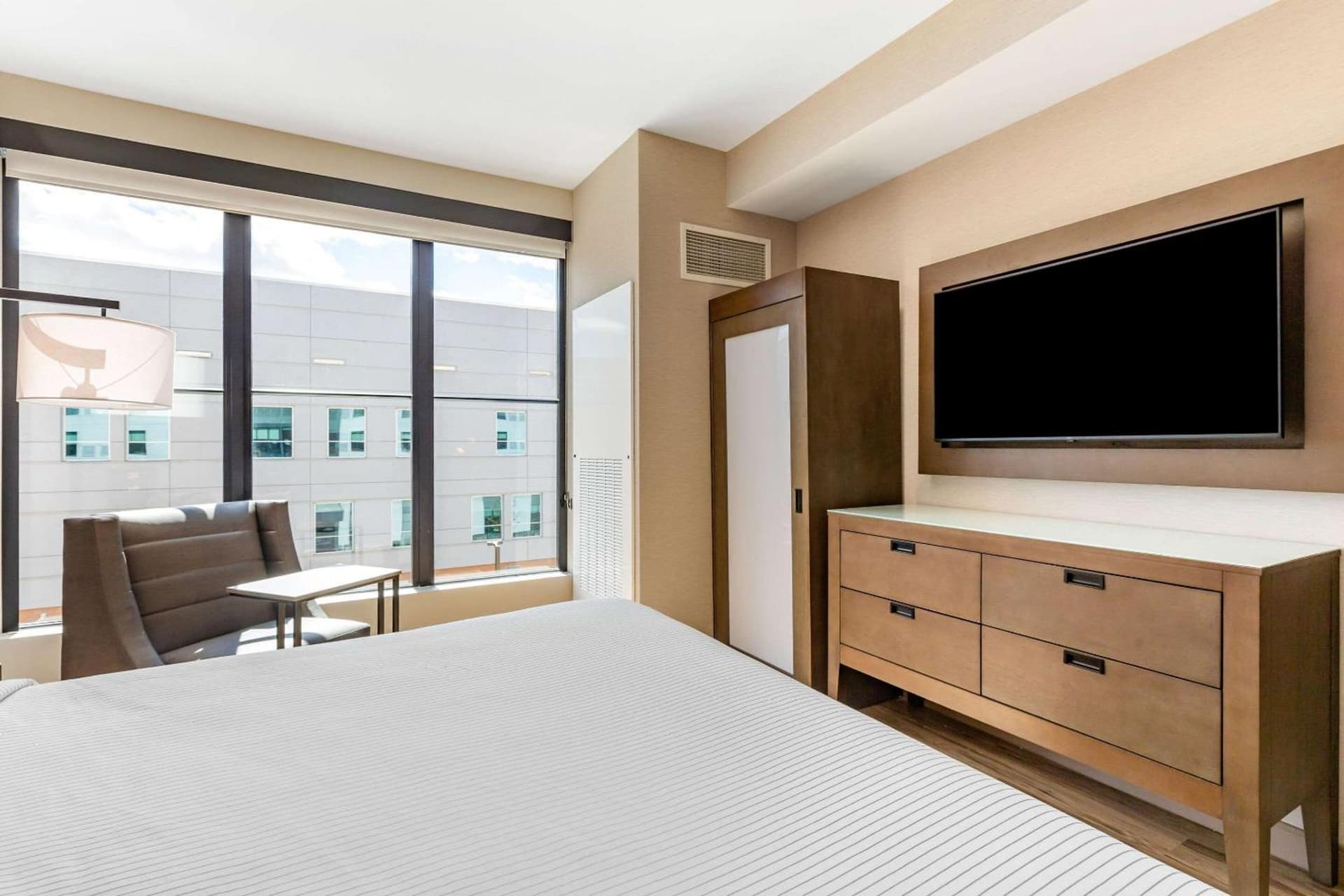 Cambria Hotel New Haven University Area gallery photo in New Haven, CT — image 15
