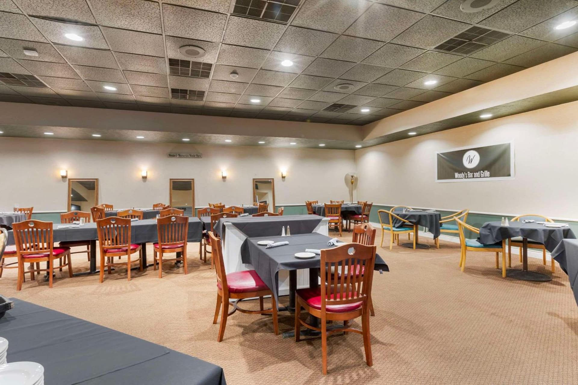 The Lux Hotel & Conference Center, an Ascend Collection Hotel gallery photo in Waterloo — image 15