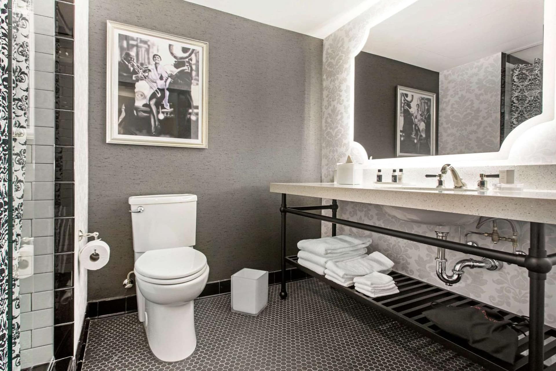 Cambria Hotel New Orleans Downtown Warehouse District gallery photo in New Orleans, LA — image 5