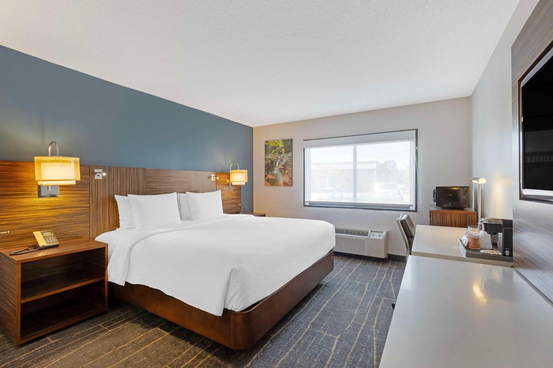 The Lux Hotel & Conference Center, an Ascend Collection Hotel gallery photo in Waterloo — image 11