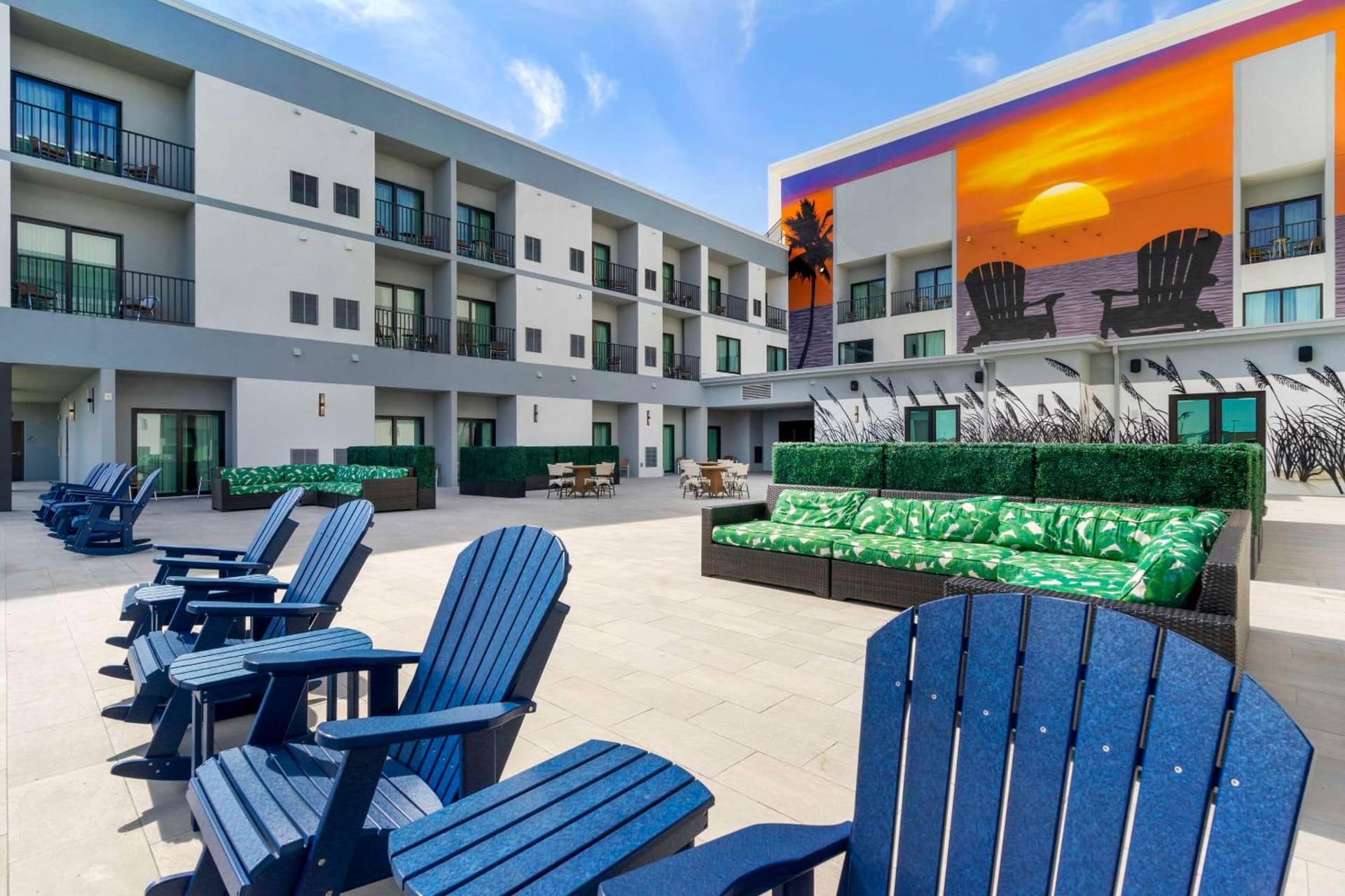 Cambria Hotel St Petersburg-Madeira Beach Marina gallery photo in St Pete Beach, FL — image 35