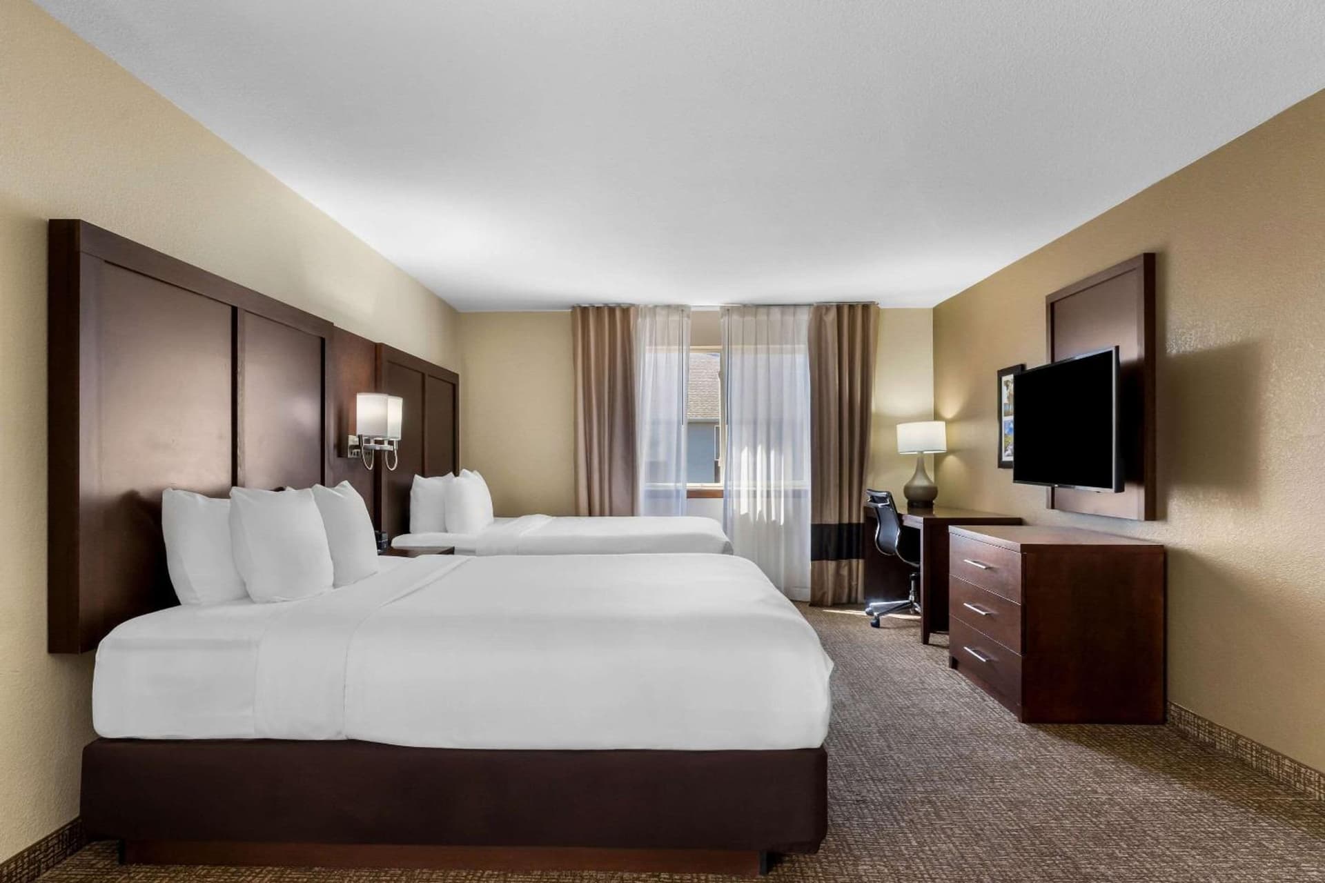 Comfort Inn & Suites Greeley gallery photo in Greeley, CO — image 30