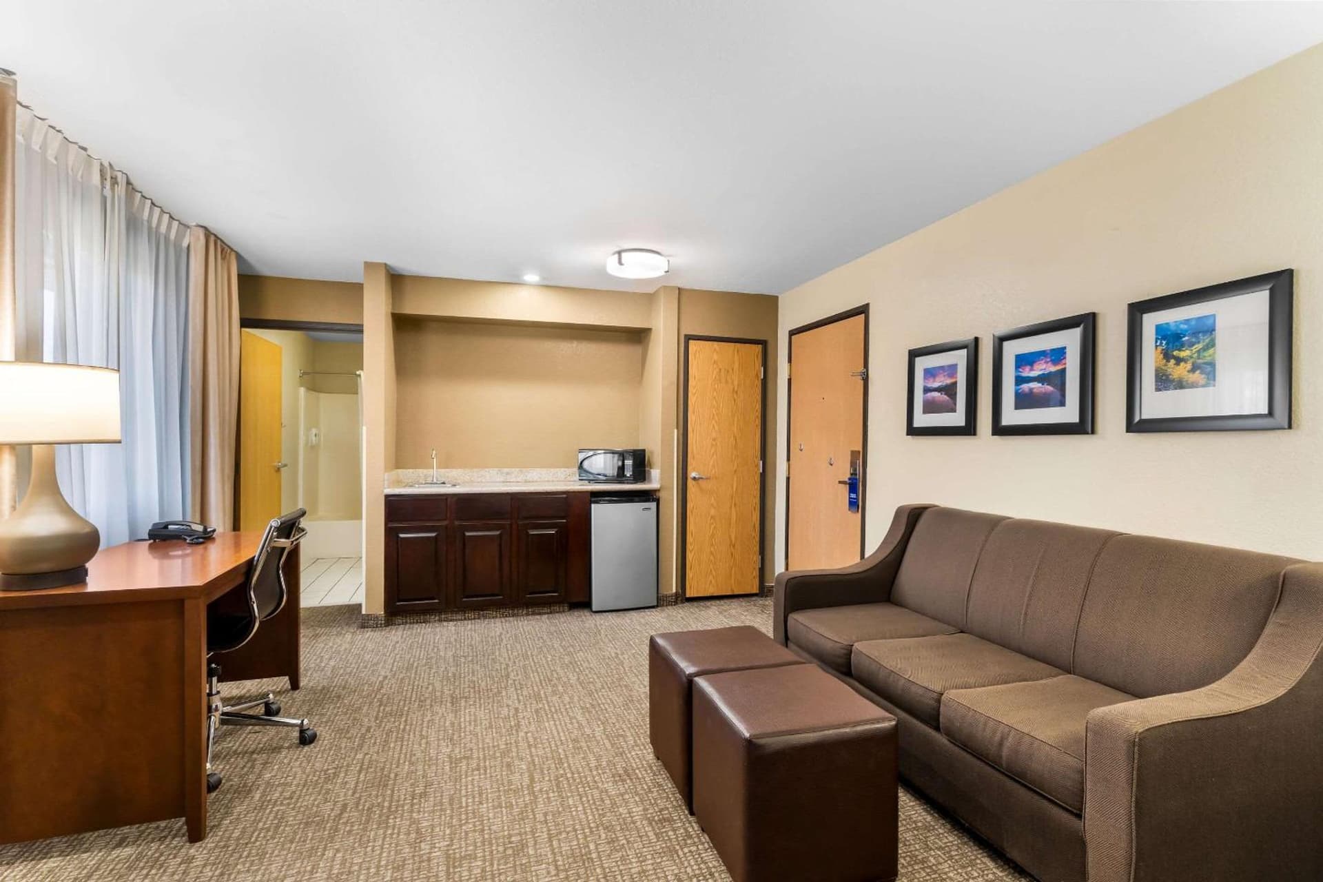 Comfort Inn & Suites Greeley gallery photo in Greeley, CO — image 23