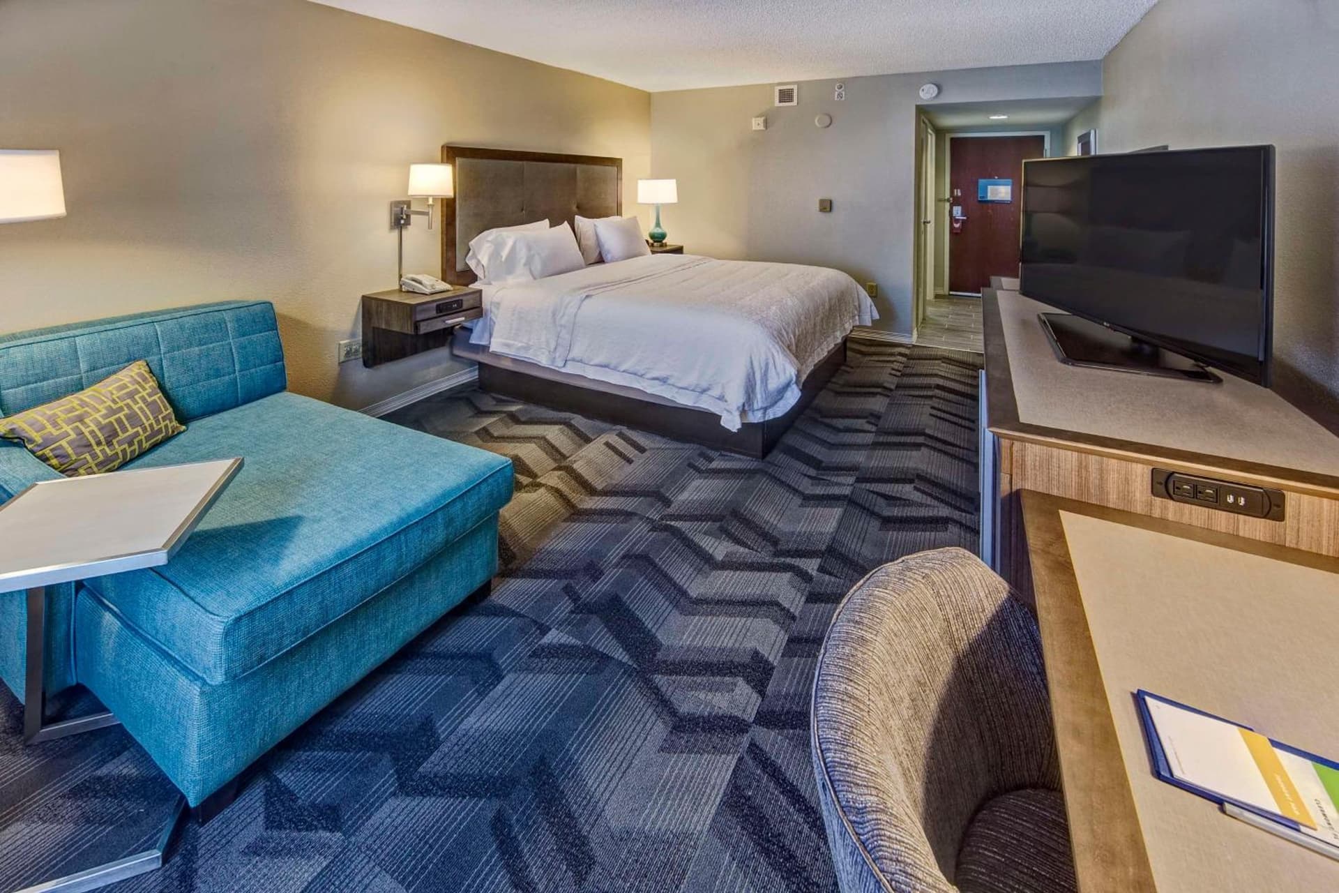 Hampton Inn & Suites Clermont gallery photo in Clermont, FL — image 10