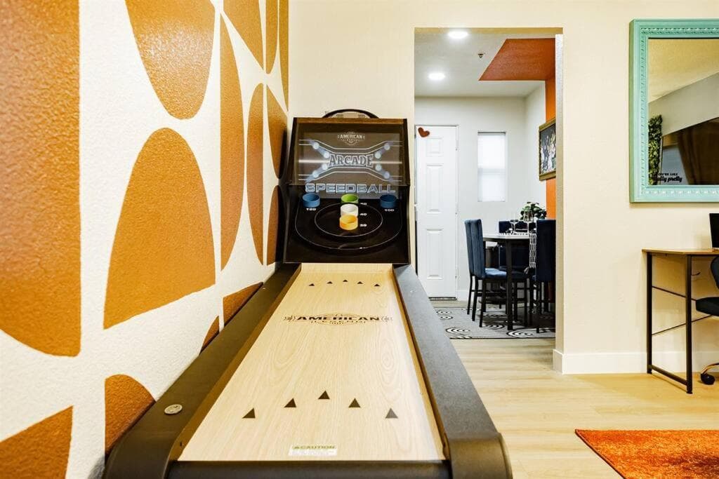 Star Motel Combo 3&4- Chic & Historic Motel Apartments, Las Vegas Strip! featured exterior or lobby in Las Vegas, NV — similar hotel