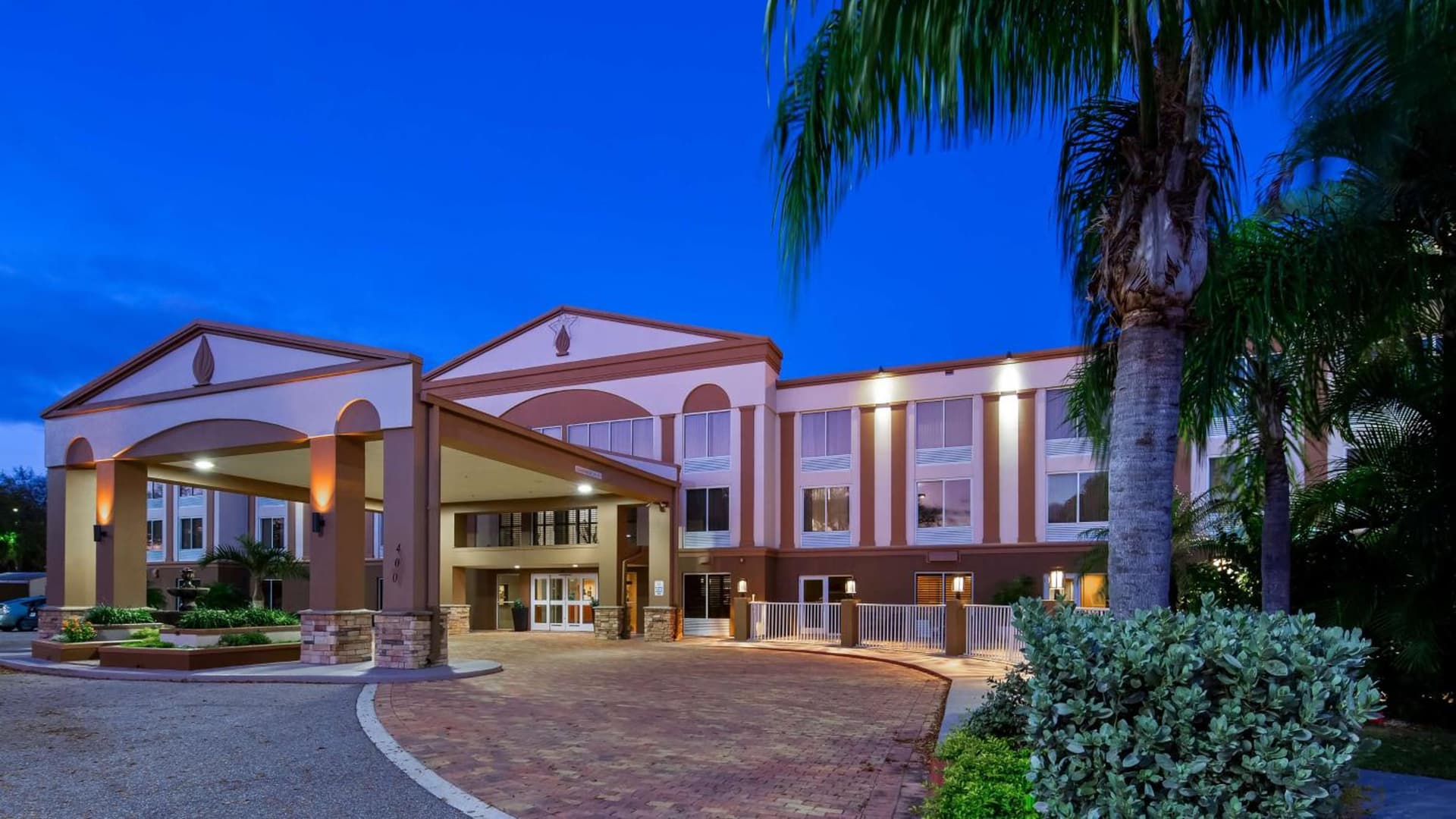 Best Western Plus Ambassador Suites exterior or lobby in Venice, FL — main listing photo