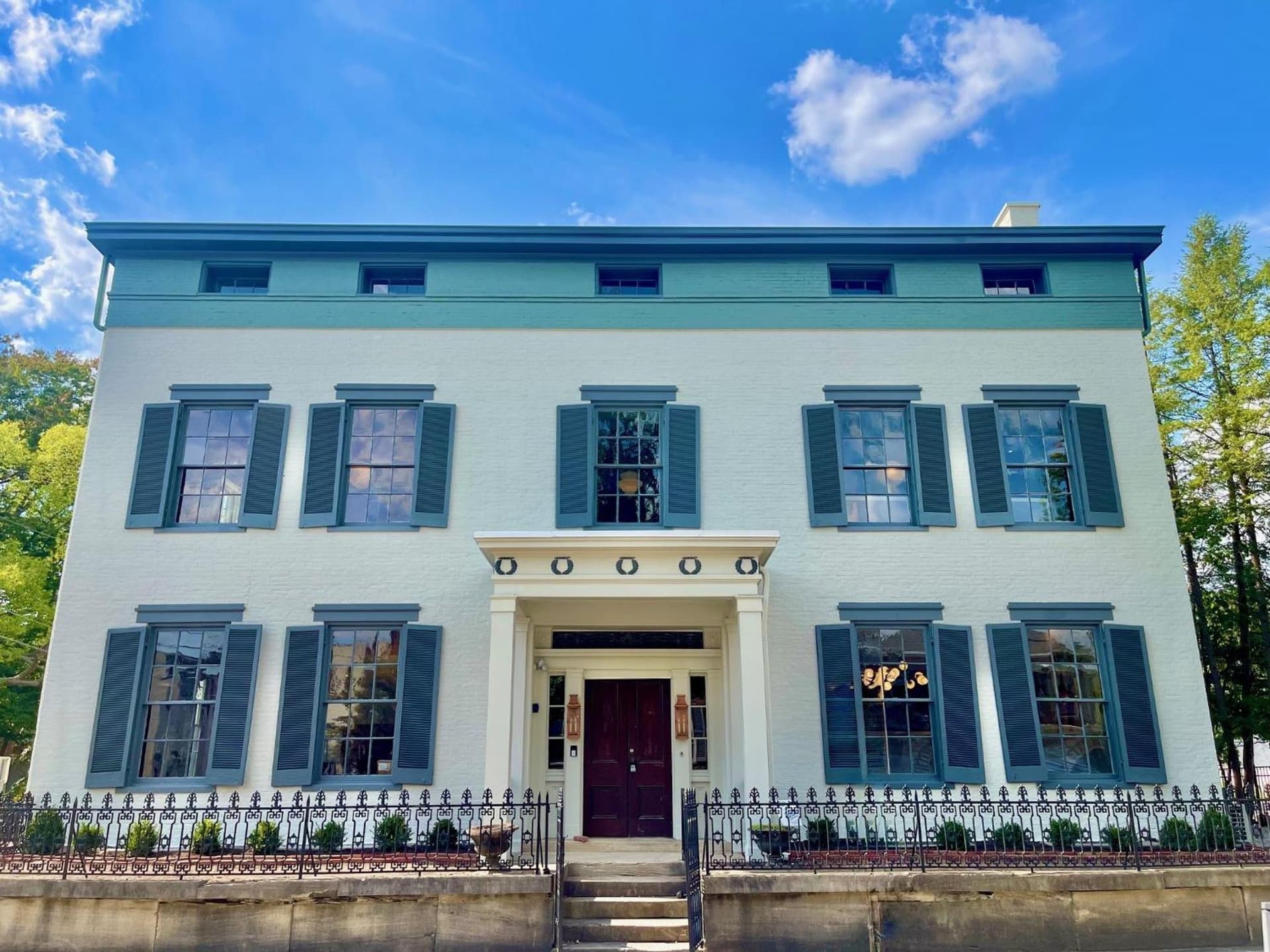 The Ashbrook Hotel — hotel in Frankfort, Kentucky