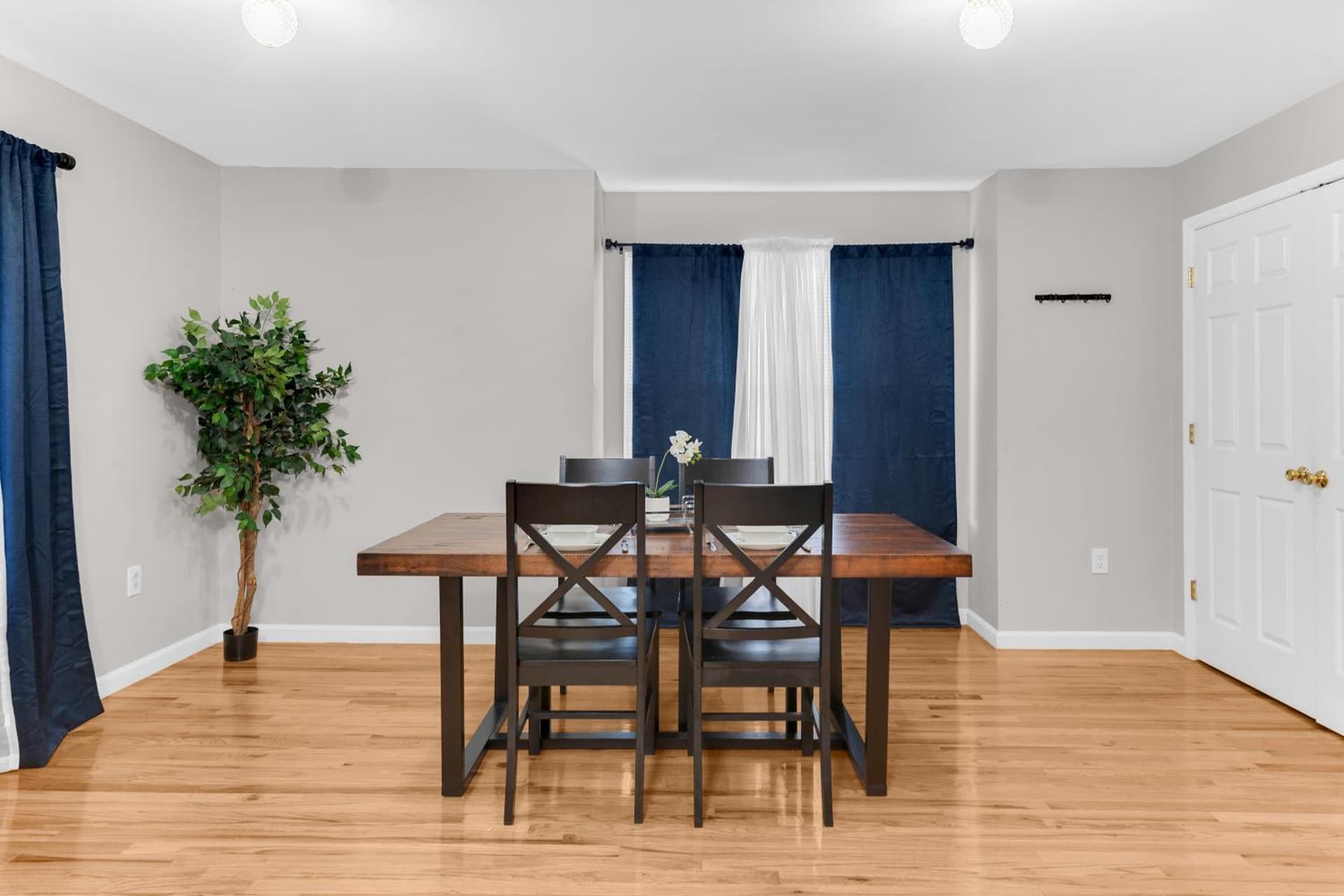NYC & Downtown Newark Commuter Dream Stay — hotel in Newark, New Jersey