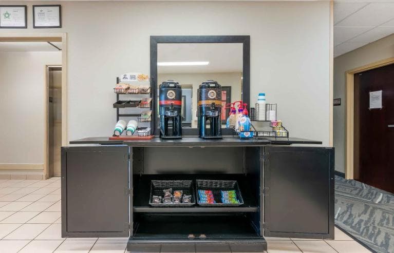 Extended Stay America Suites - Fort Wayne - South gallery photo in Fort Wayne, IN — image 12