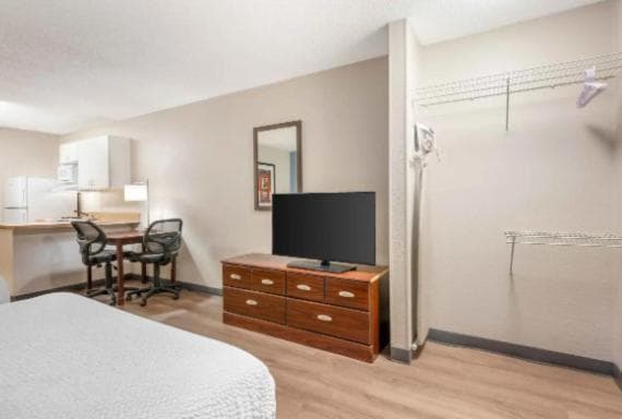 Extended Stay America Suites - Fort Wayne - South gallery photo in Fort Wayne, IN — image 19