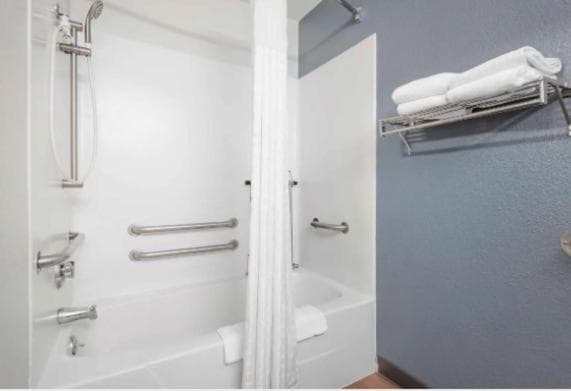 Extended Stay America Suites - Fort Wayne - South gallery photo in Fort Wayne, IN — image 51