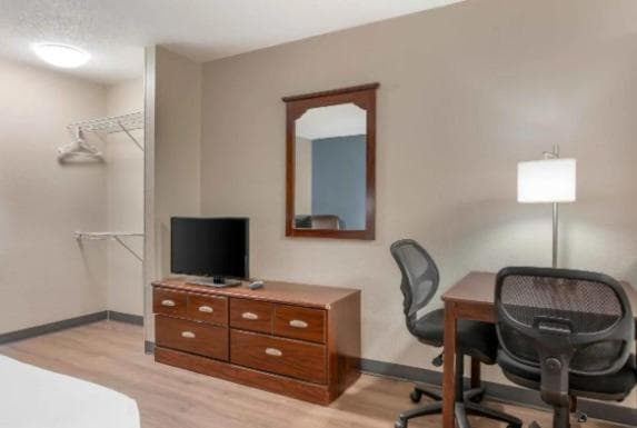 Extended Stay America Suites - Fort Wayne - South gallery photo in Fort Wayne, IN — image 43