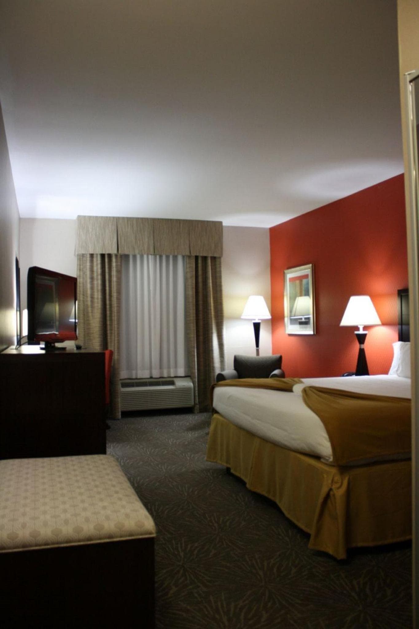 Holiday Inn Express Toledo North by IHG gallery photo in Toledo, OH — image 6