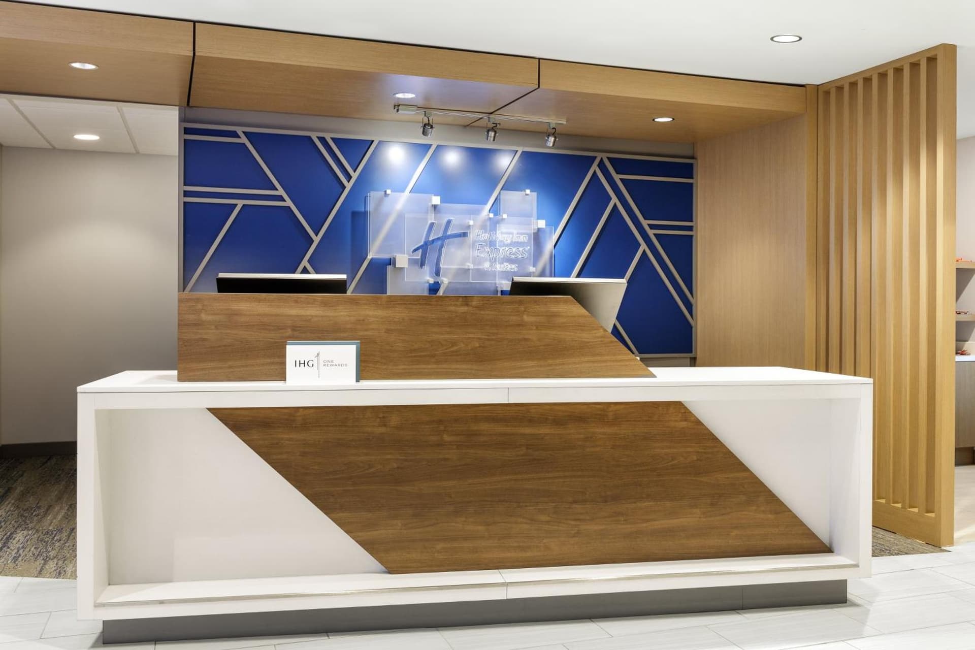 Holiday Inn Express Toledo North by IHG gallery photo in Toledo, OH — image 5