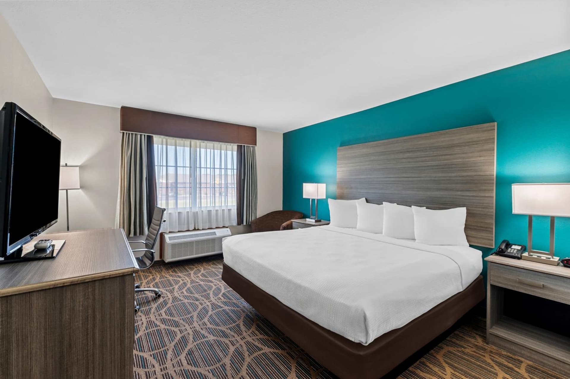 Best Western Presidential Hotel & Suites interior in Pine Bluff, AR — gallery photo 2
