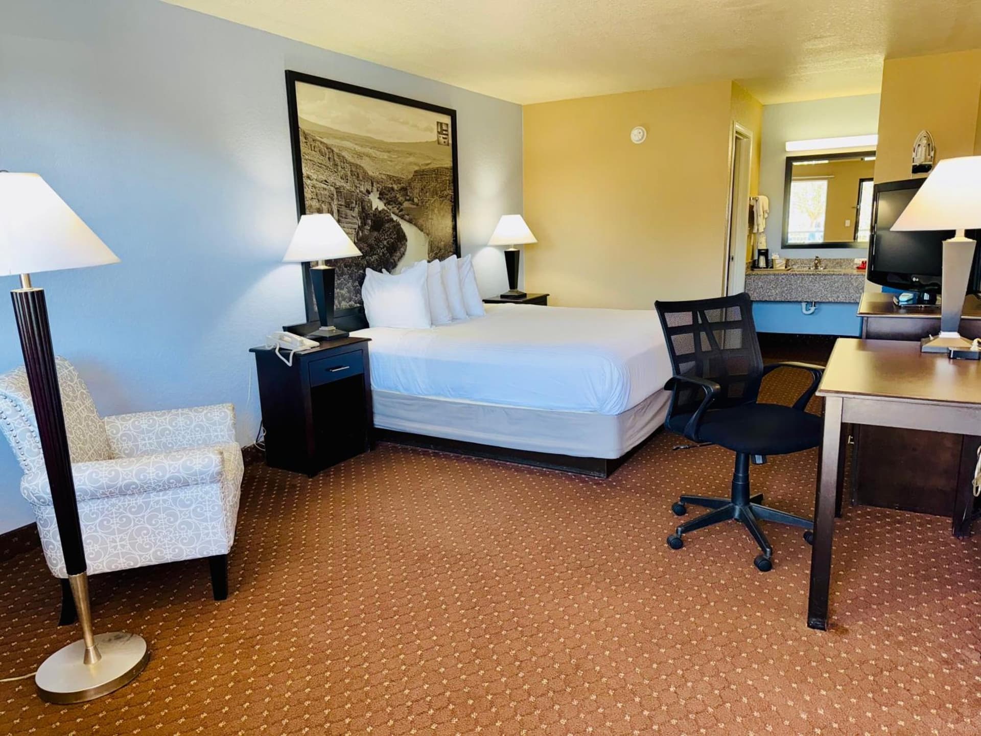 Hill Country Inn & Suites - New Braunfels, Gruene gallery photo in New Braunfels, TX — image 8