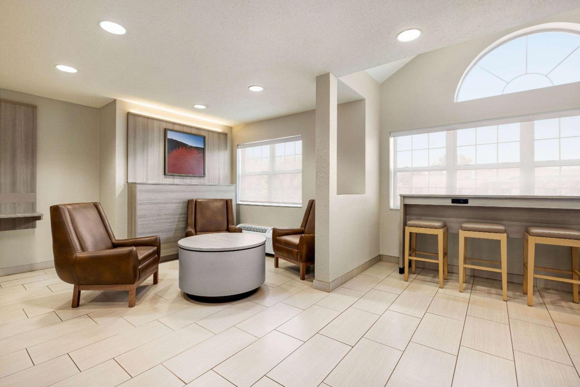 Microtel Inn & Suites by Wyndham New Ulm property views in New Ulm, MN — gallery photo 3