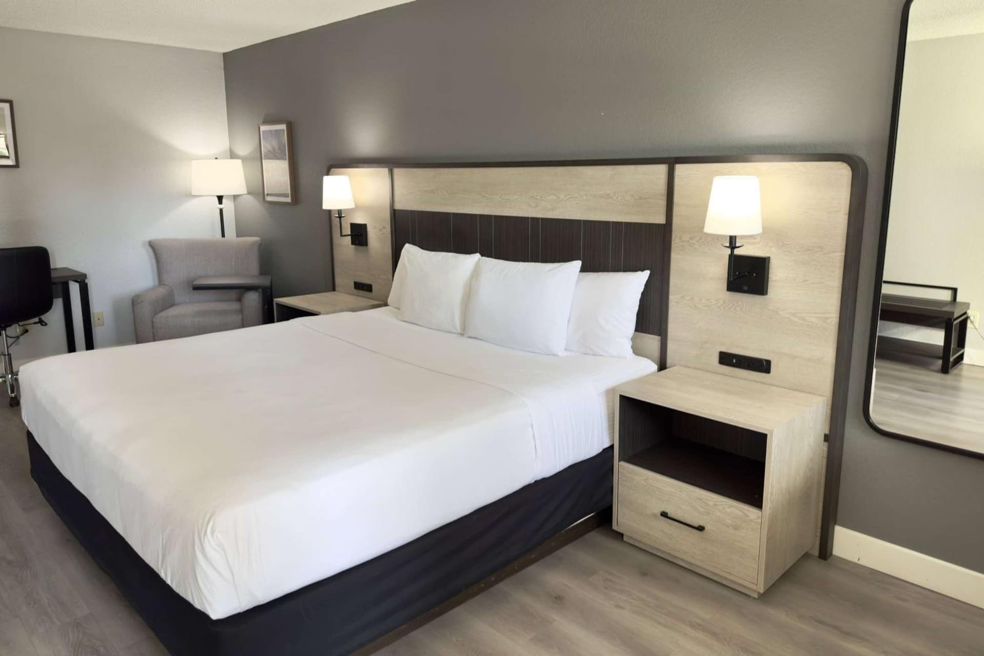 La Quinta Inn by Wyndham Stockton gallery photo in Stockton, CA — image 7