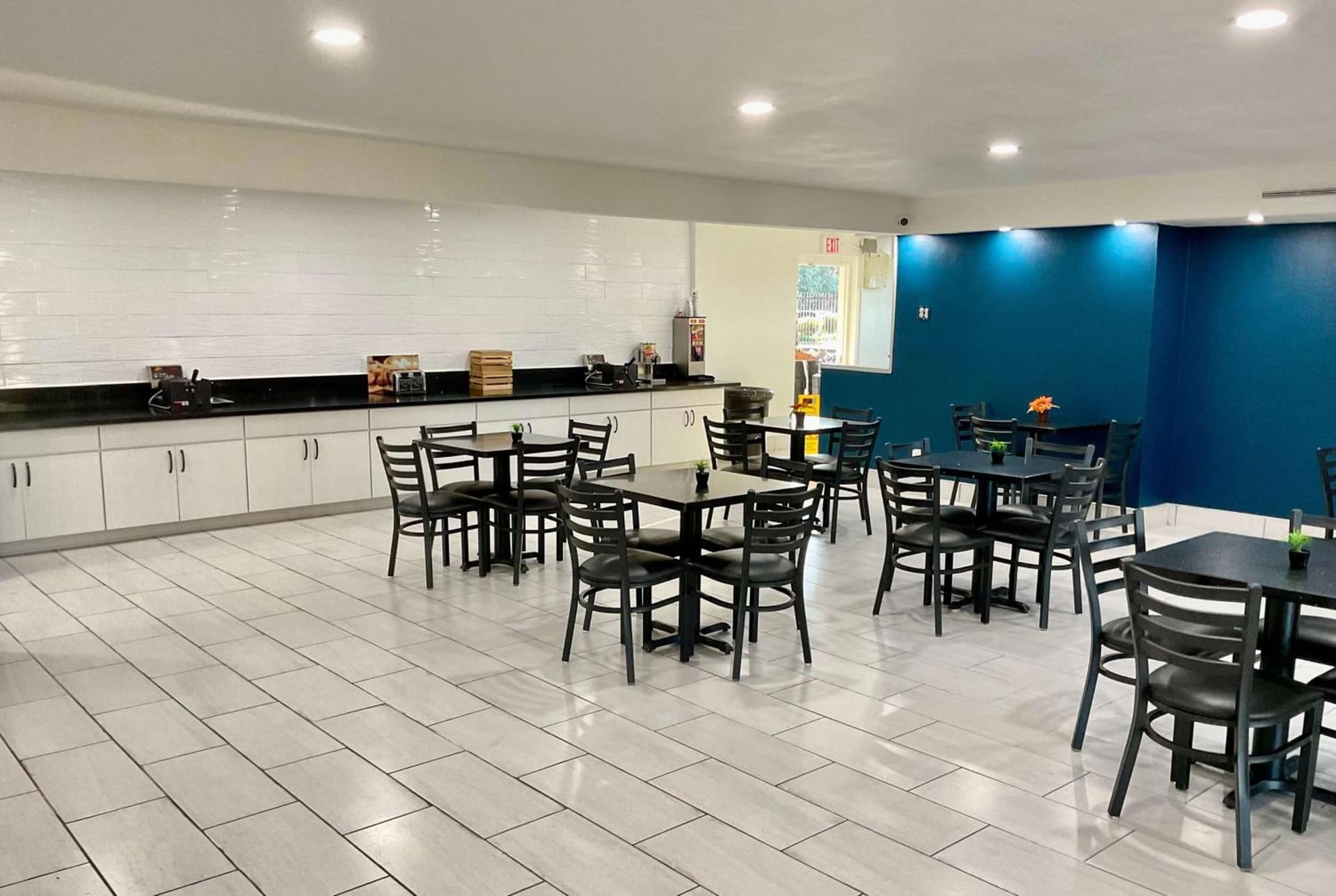 La Quinta Inn by Wyndham Stockton gallery photo in Stockton, CA — image 35