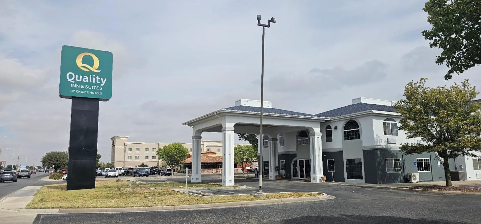 Quality Inn & Suites Roswell North featured exterior or lobby in Roswell, NM — similar hotel