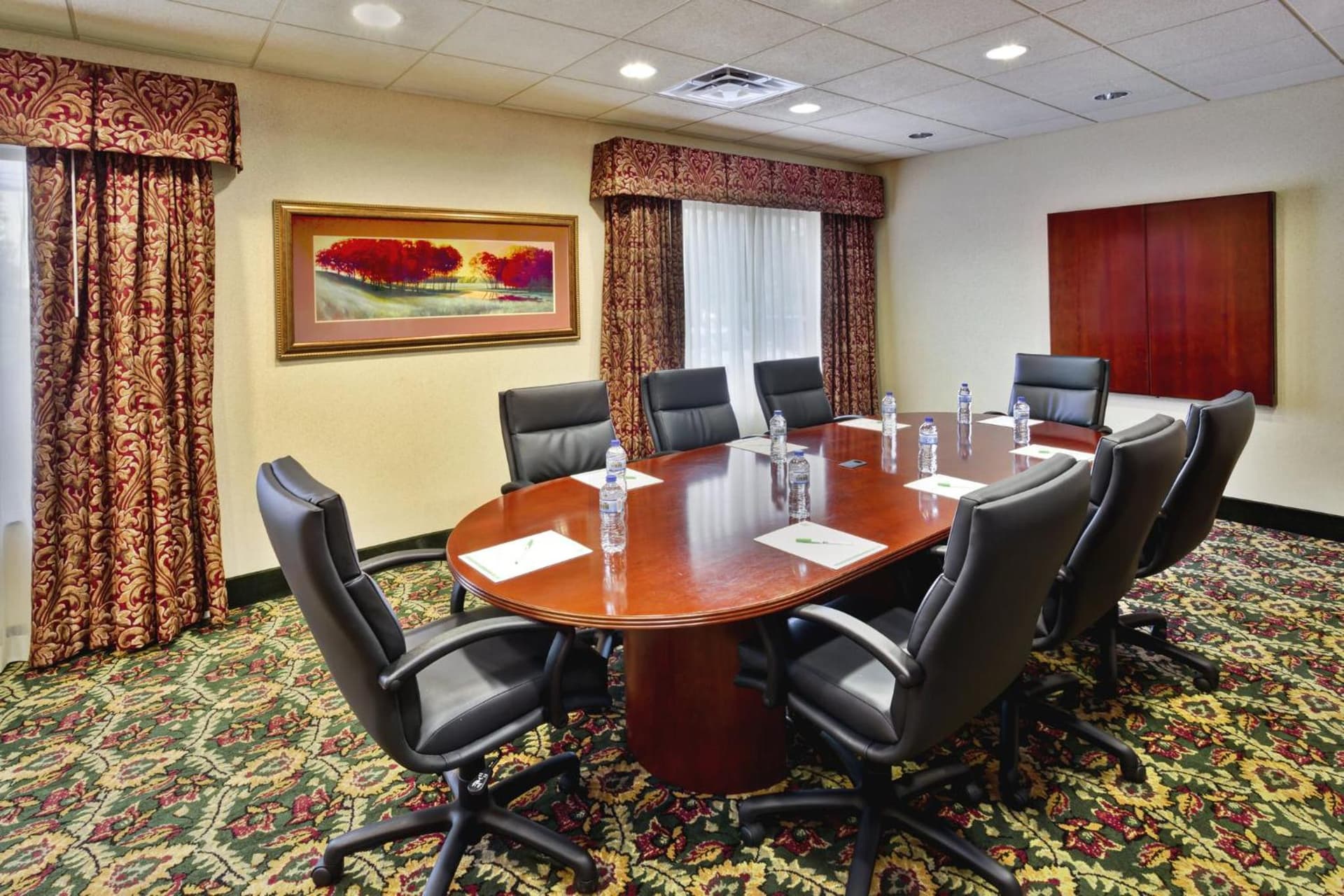 Holiday Inn Hotel & Suites Ann Arbor University of Michigan Area by IHG gallery photo in Ann Arbor, MI — image 45