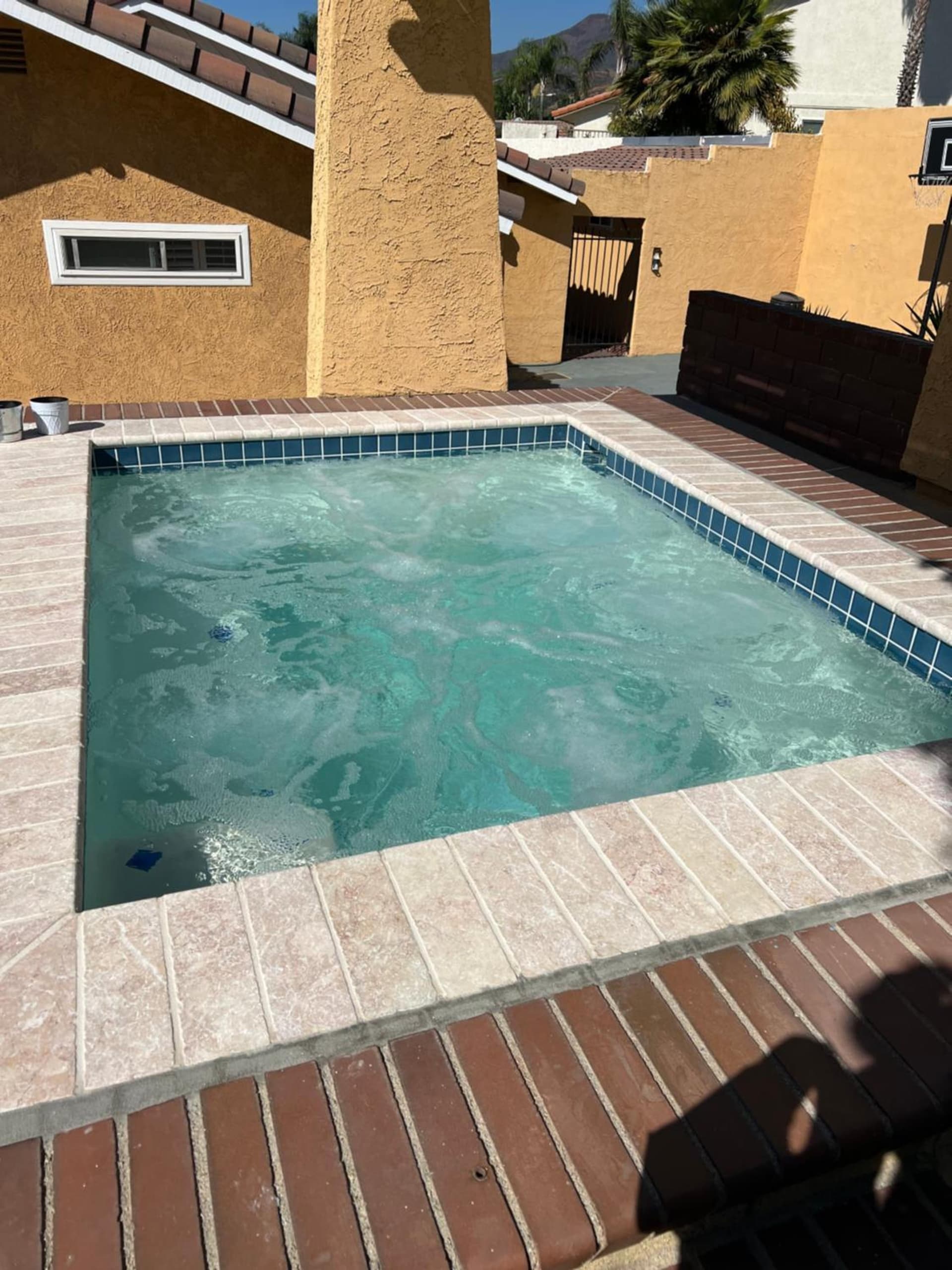 Beautiful Foothill Home interior in Rancho Cucamonga, CA — gallery photo 2