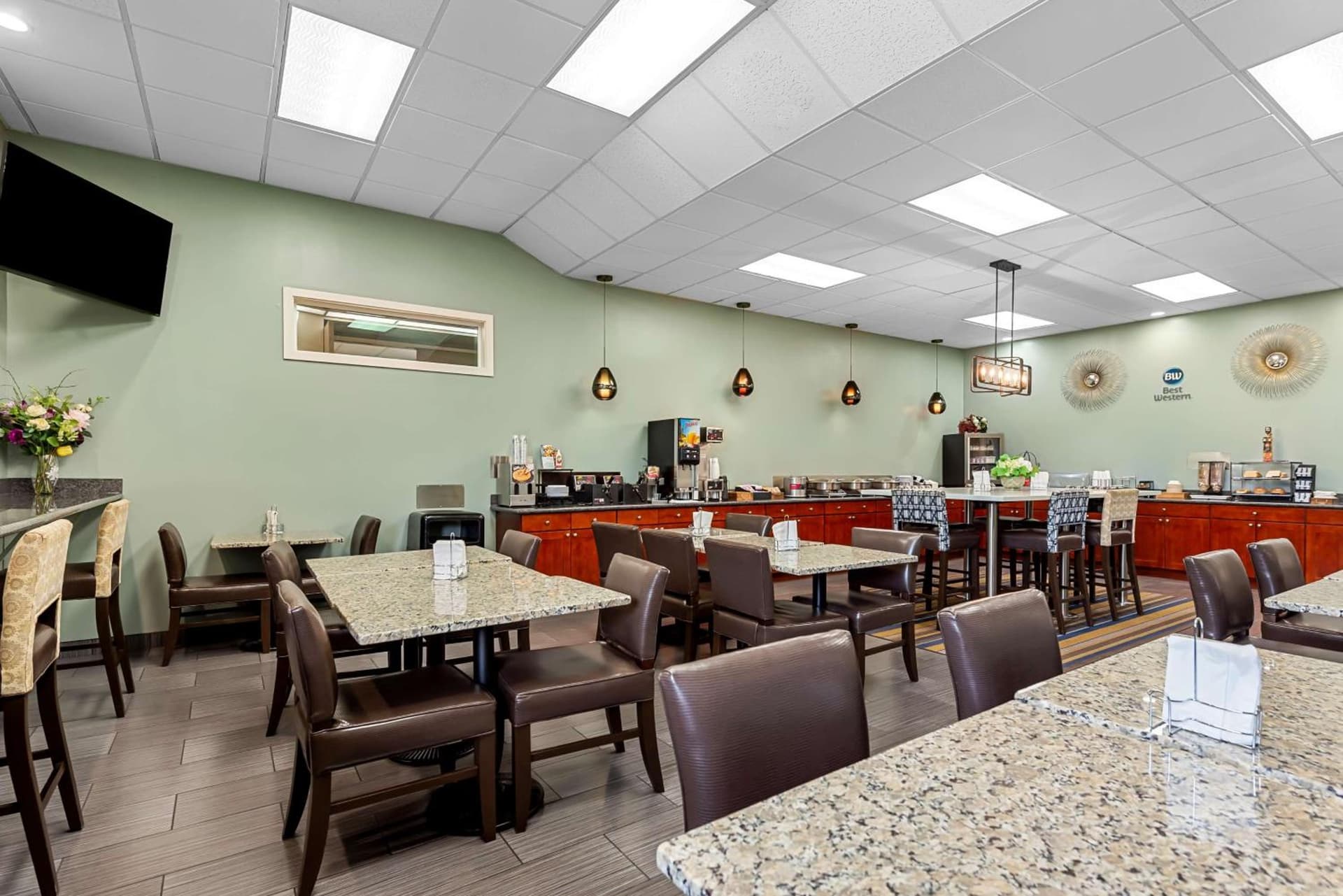 Best Western Cascadia Inn gallery photo in Everett, WA — image 9