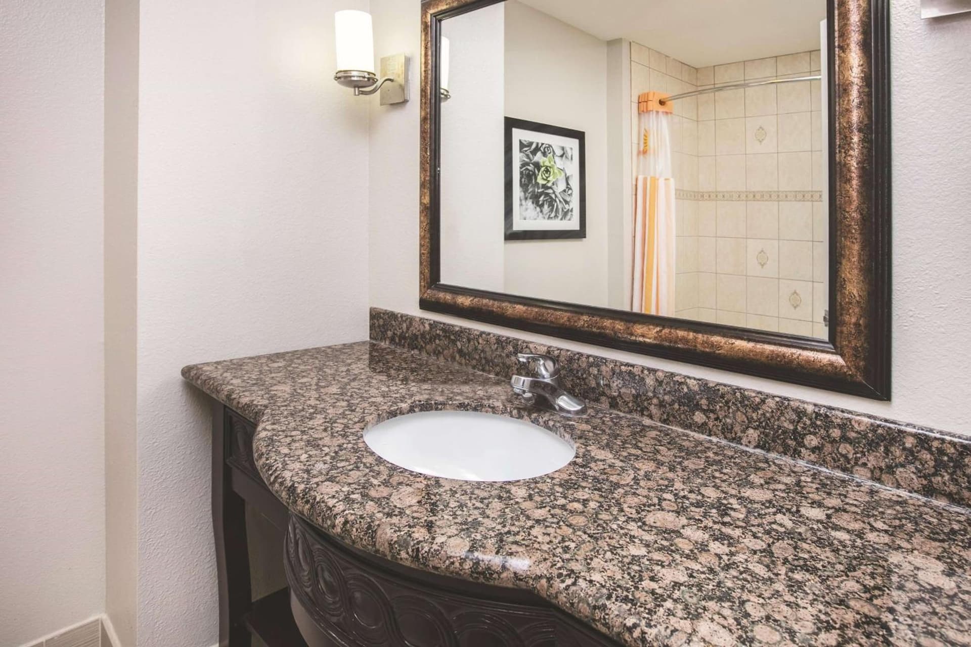 Baymont by Wyndham Dallas South-DeSoto gallery photo in DeSoto, TX — image 21