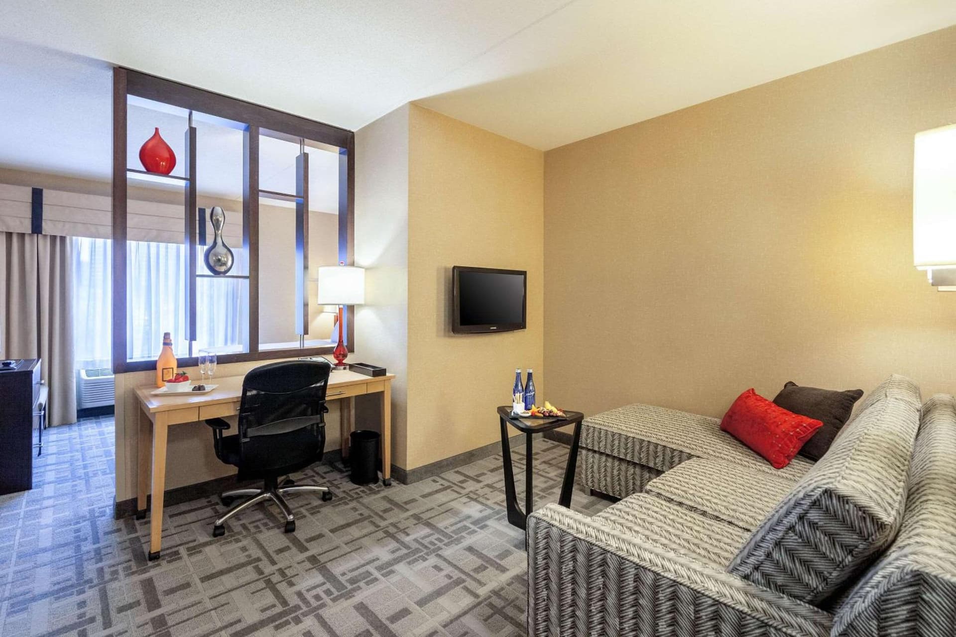 Cambria Hotel Pittsburgh - Downtown gallery photo in Pittsburgh, PA — image 5