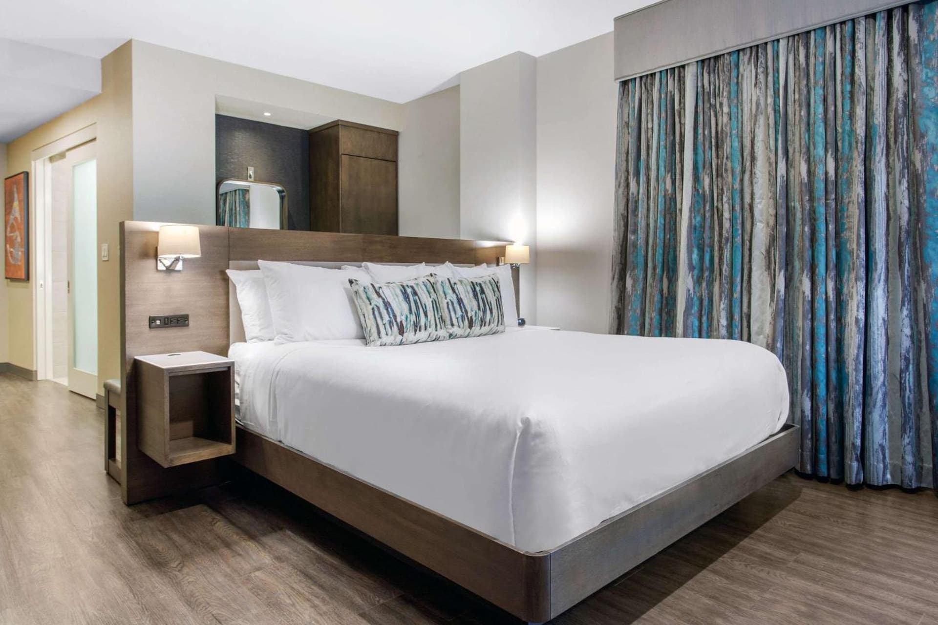 Cambria Hotel Philadelphia Downtown - Center City gallery photo in Philadelphia, PA — image 47