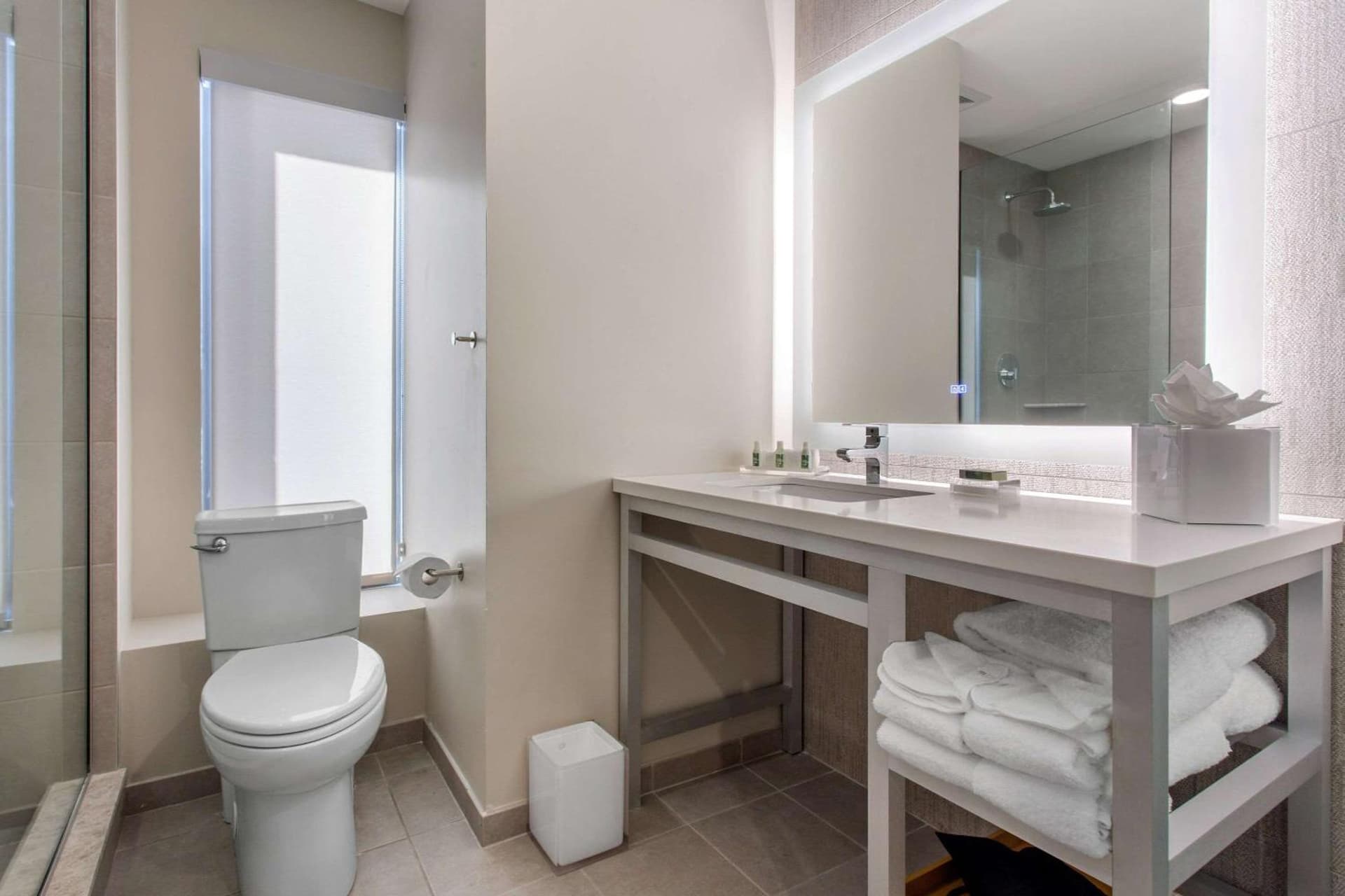 Cambria Hotel Philadelphia Downtown - Center City gallery photo in Philadelphia, PA — image 24