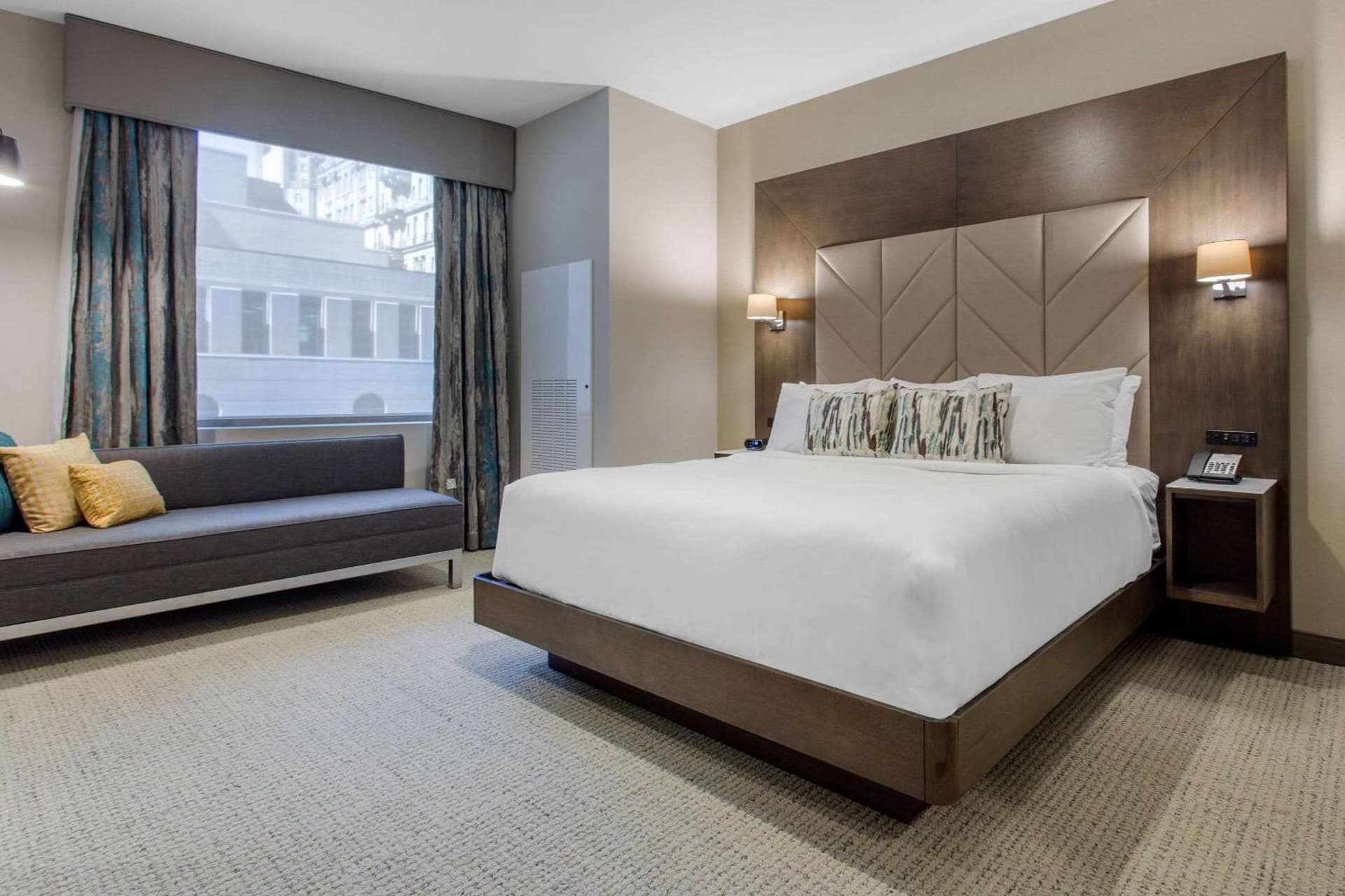 Cambria Hotel Philadelphia Downtown - Center City gallery photo in Philadelphia, PA — image 26