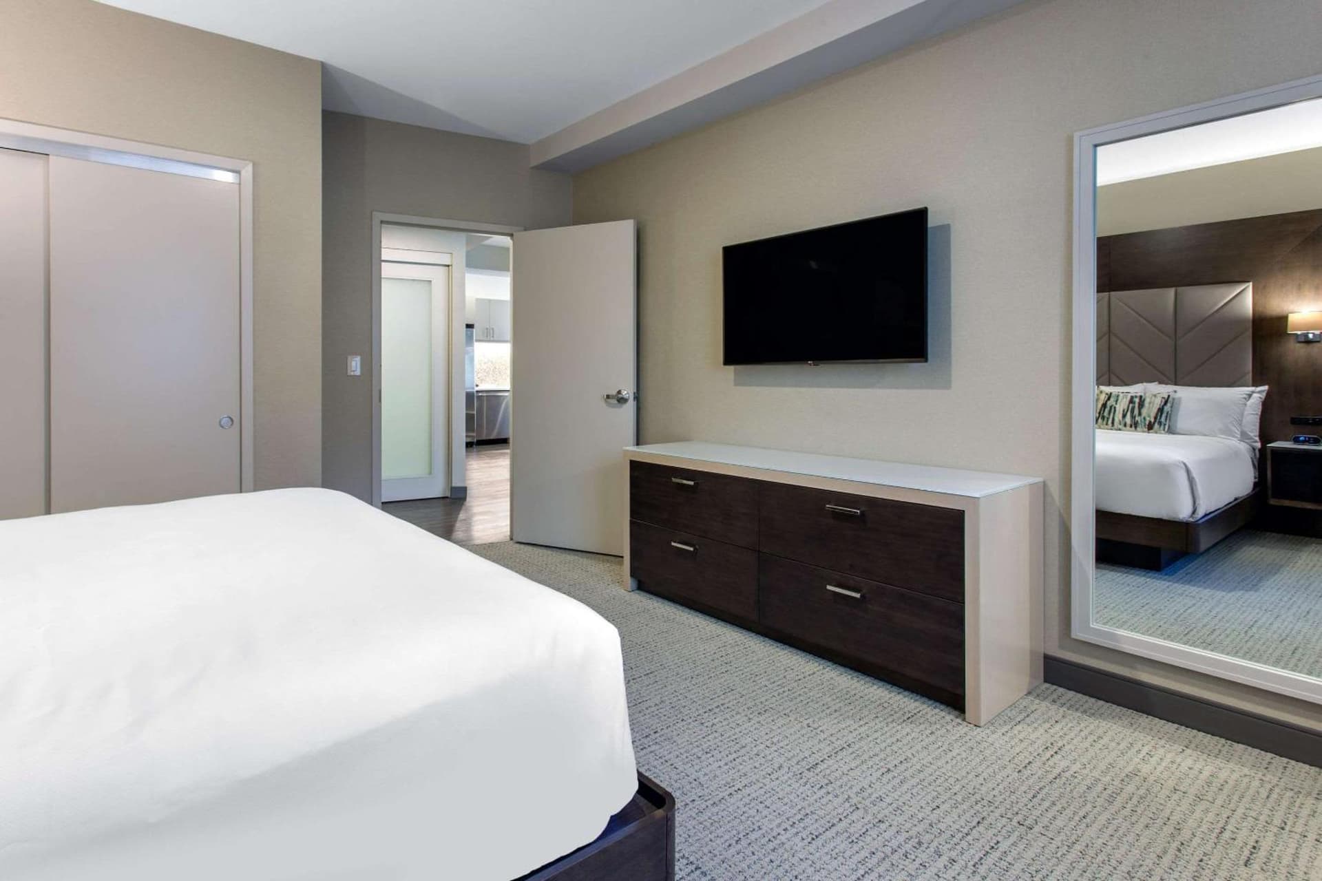 Cambria Hotel Philadelphia Downtown - Center City gallery photo in Philadelphia, PA — image 33