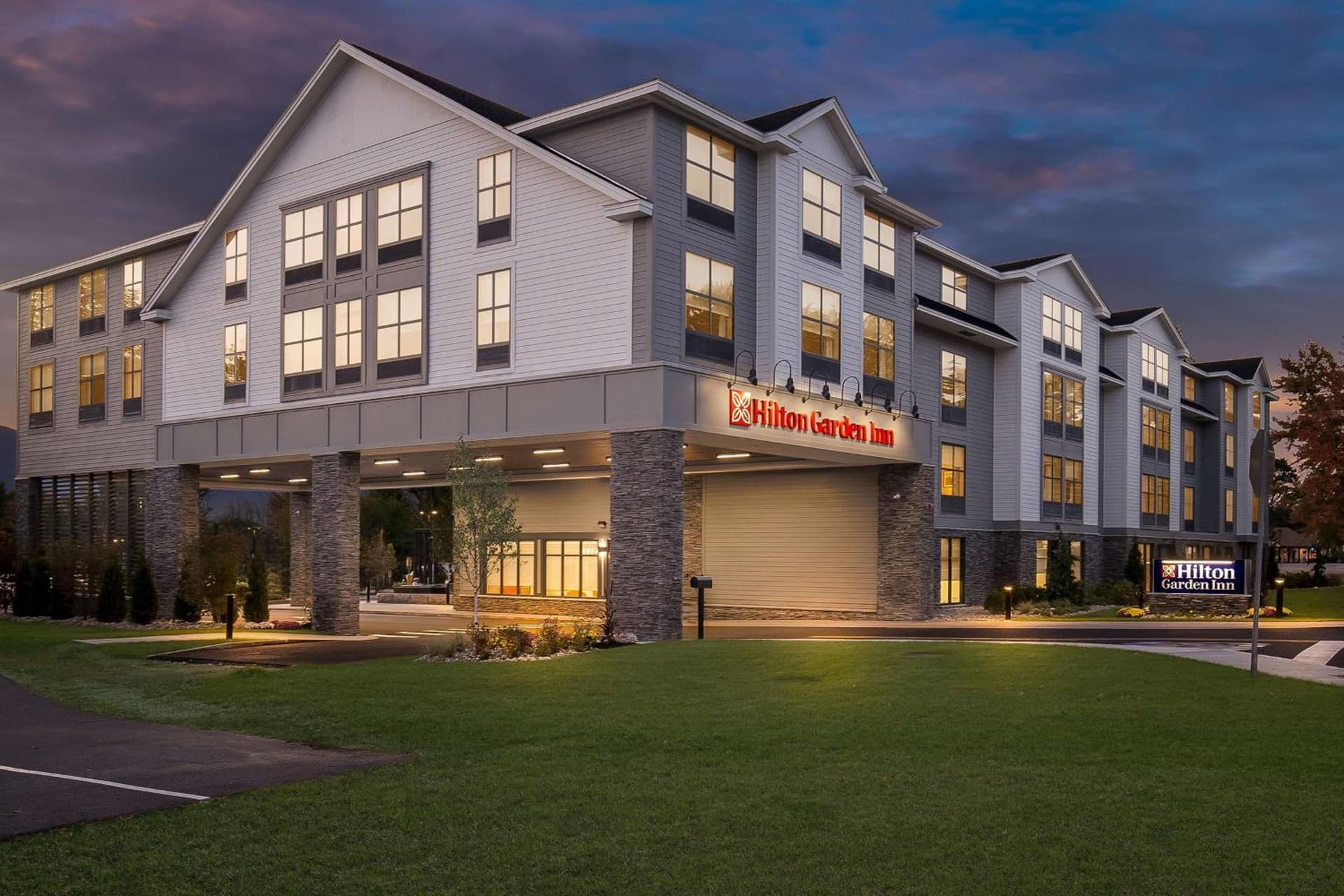 Hilton Garden Inn North Conway property views in North Conway, NH — gallery photo 3