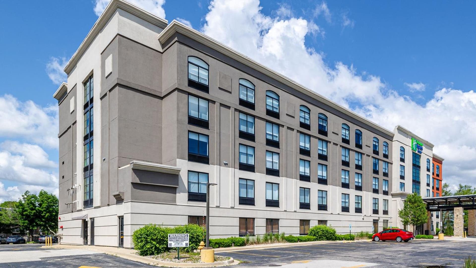 Holiday Inn Express & Suites - Prospect Heights by IHG featured exterior or lobby in Prospect Heights, IL — similar hotel