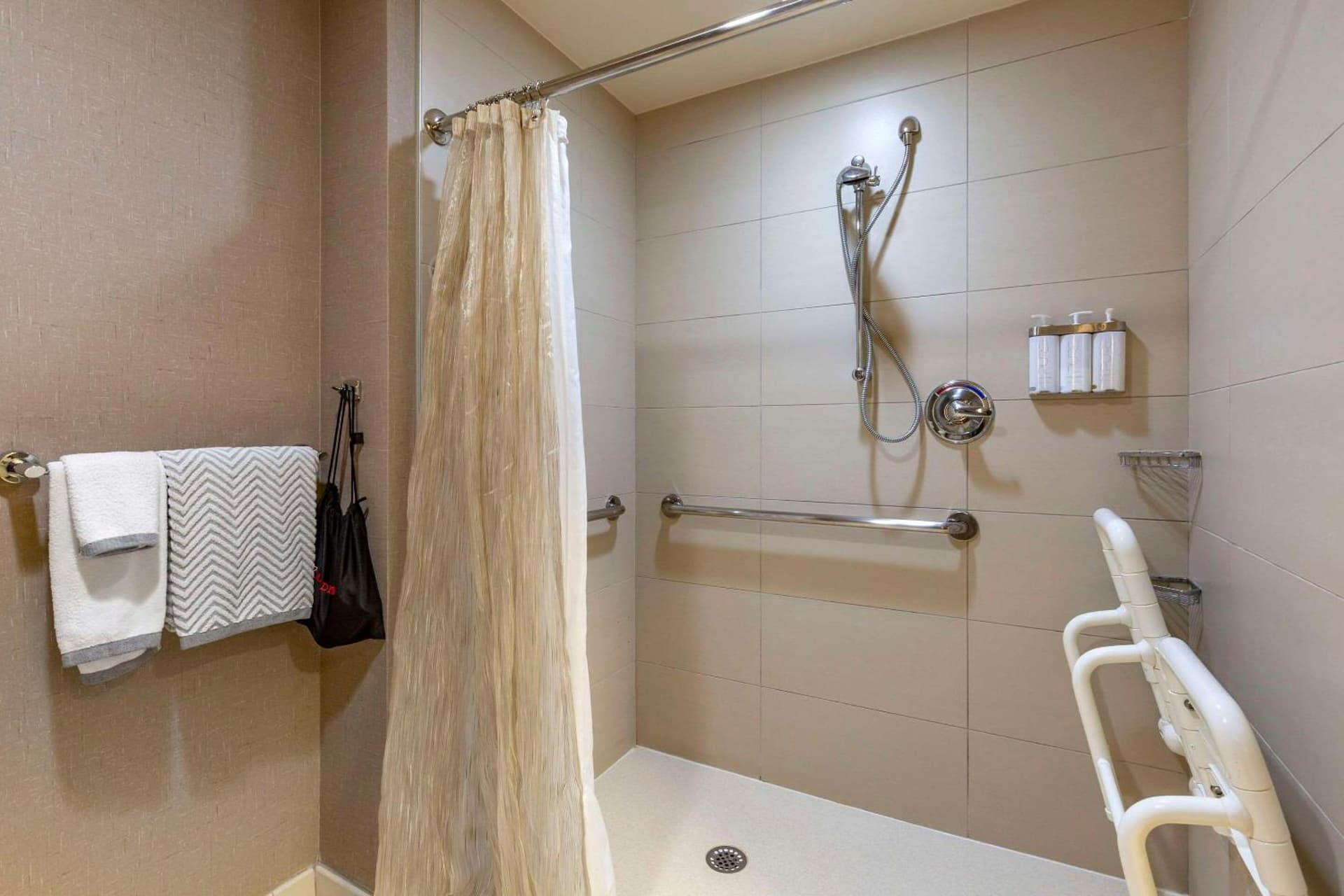 Cambria Hotel Rockville gallery photo in Rockville, MD — image 35