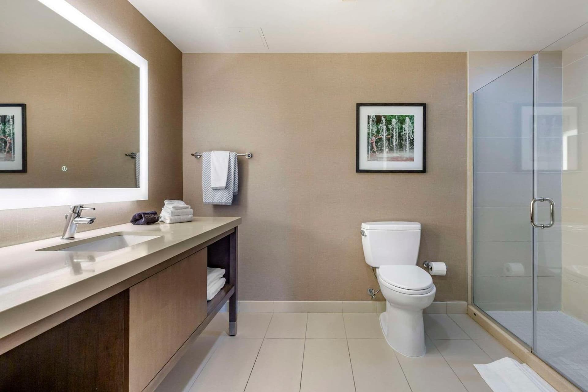 Cambria Hotel Rockville gallery photo in Rockville, MD — image 9