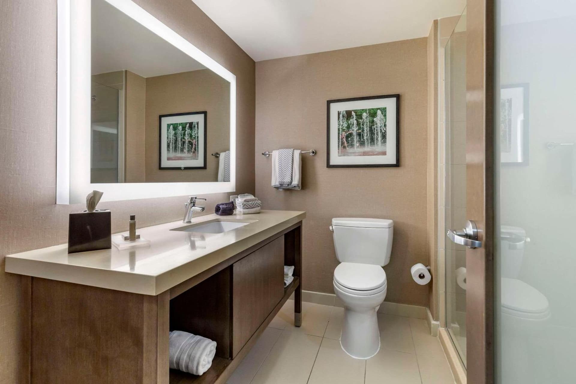 Cambria Hotel Rockville gallery photo in Rockville, MD — image 64
