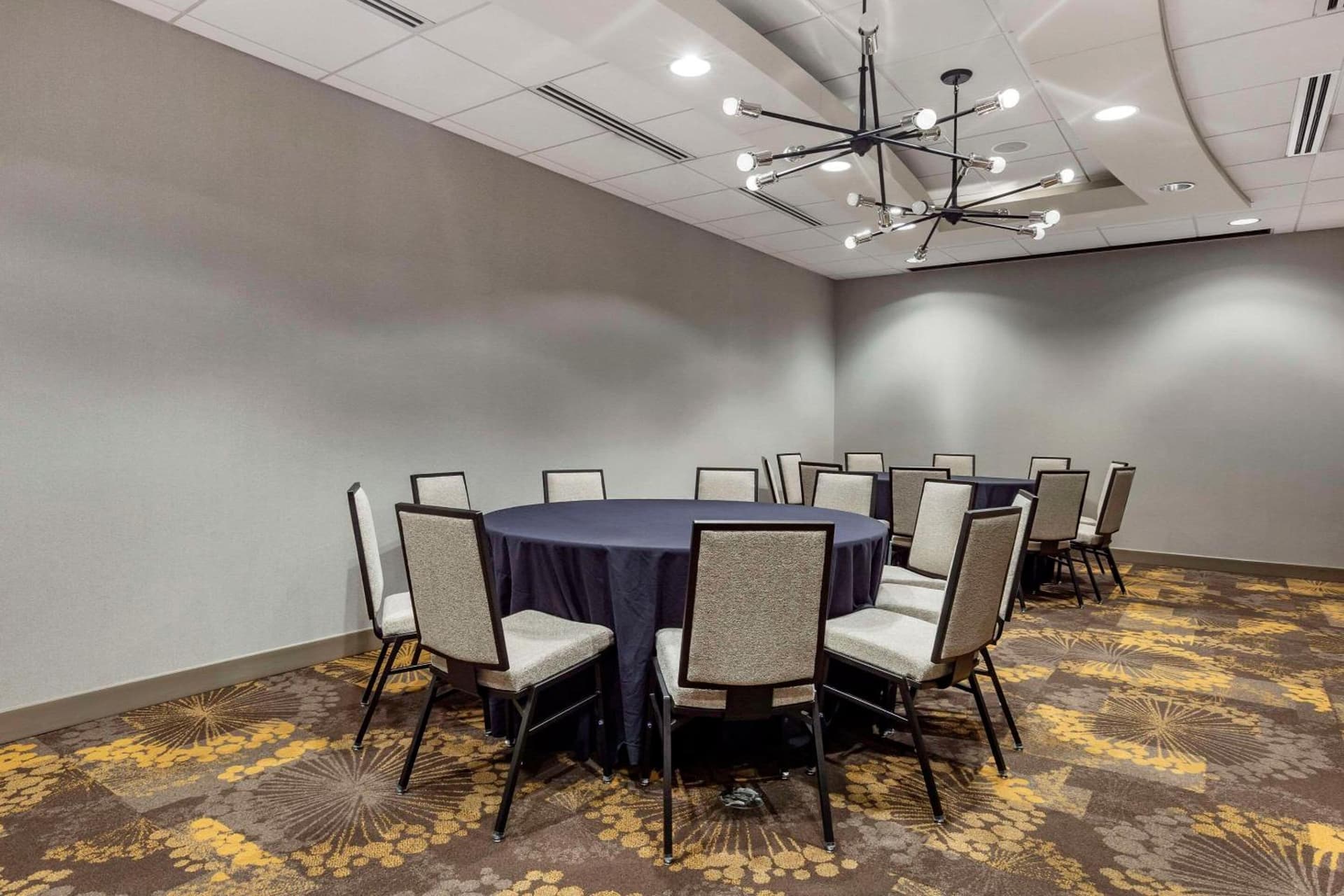 Cambria Hotel Rockville gallery photo in Rockville, MD — image 5