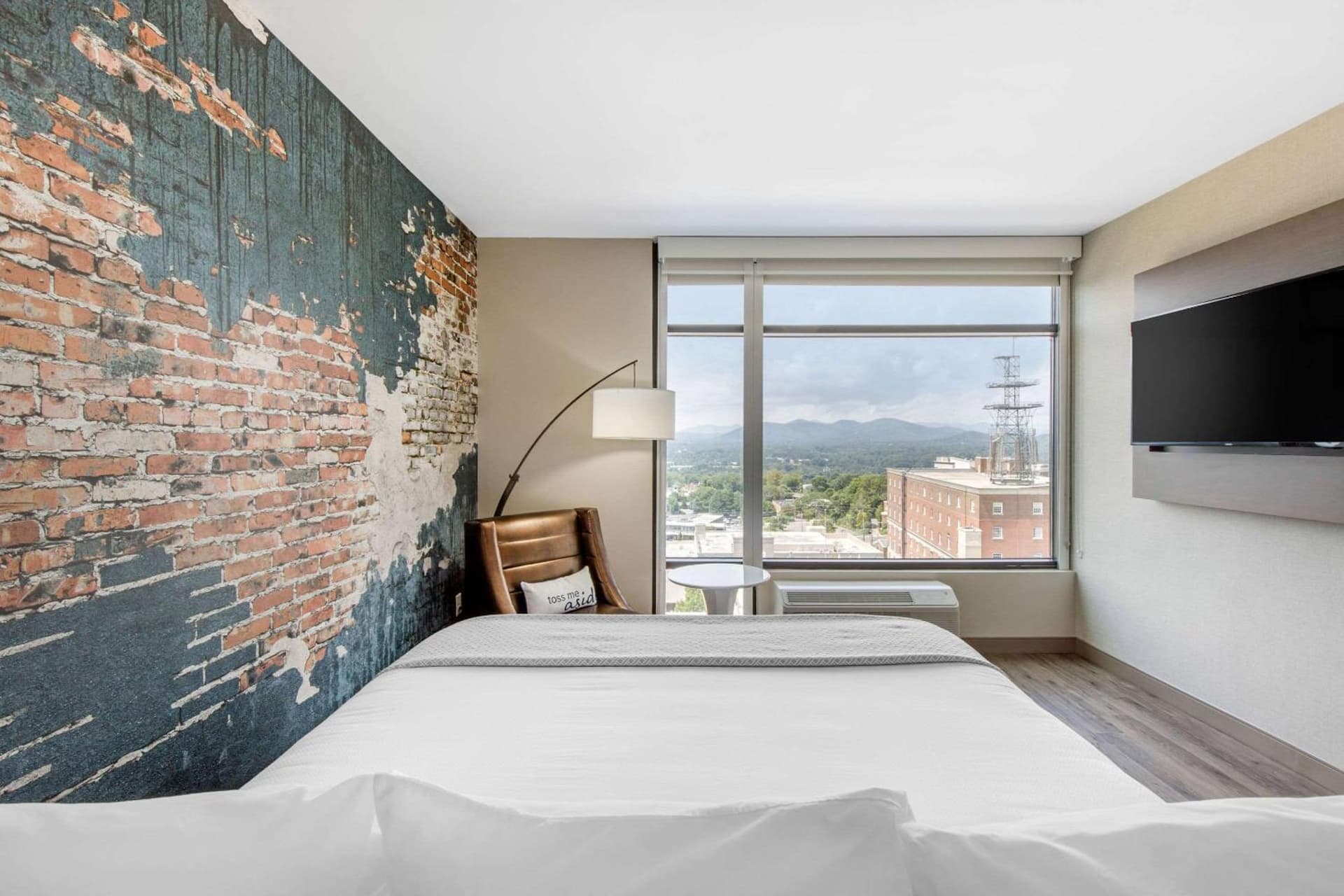 Cambria Hotel Downtown Asheville gallery photo in Asheville, NC — image 6